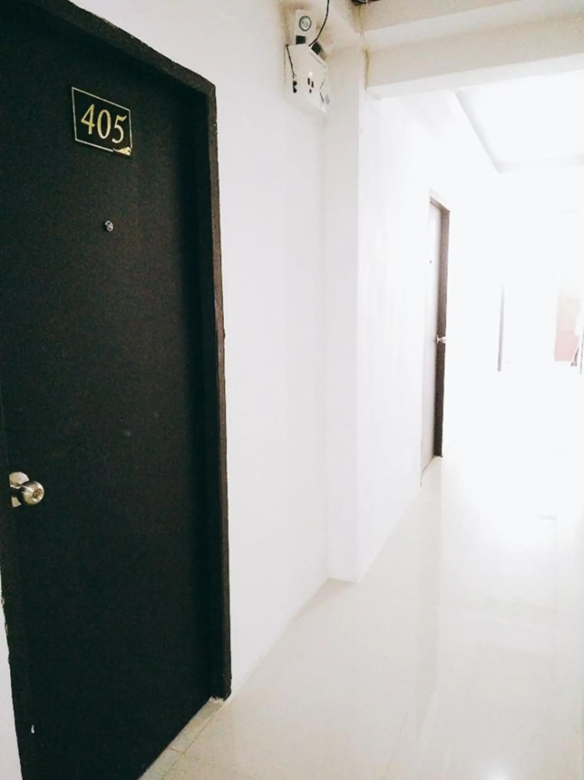 Property building in Boomerang Inn Property building in Boomerang Inn