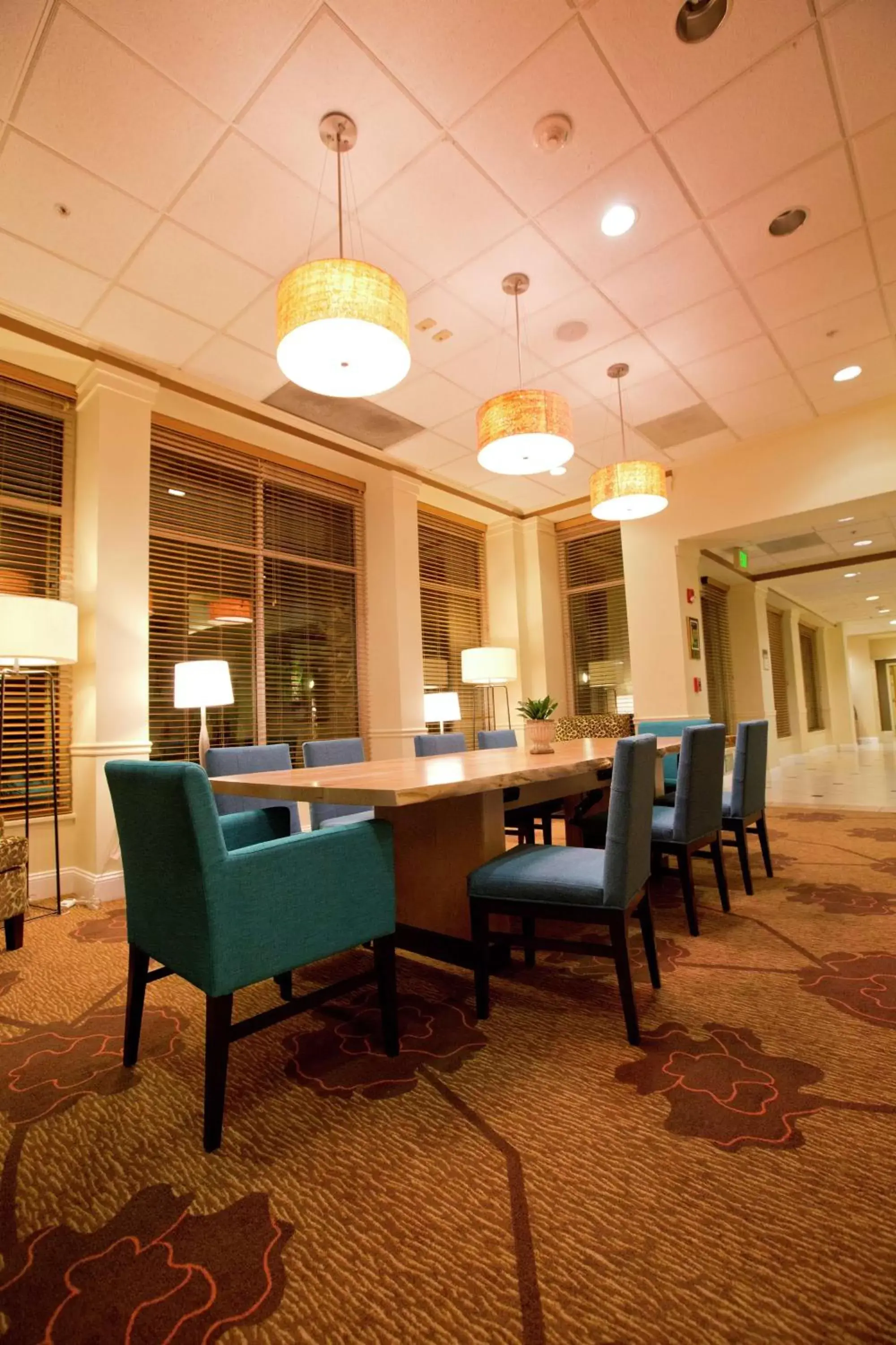 Meeting/conference room, Restaurant/Places to Eat in Hilton Garden Inn Oxnard/Camarillo