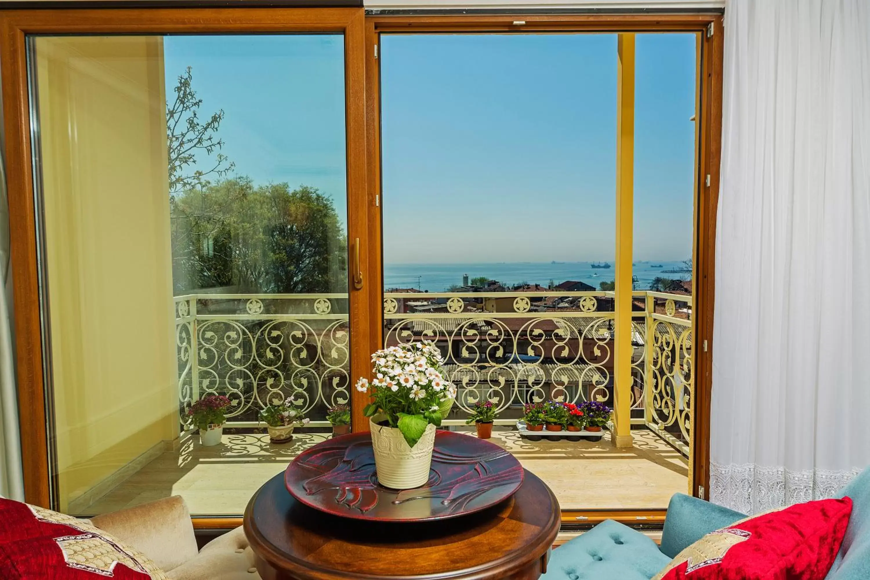 Sea view in Ada Hotel Istanbul