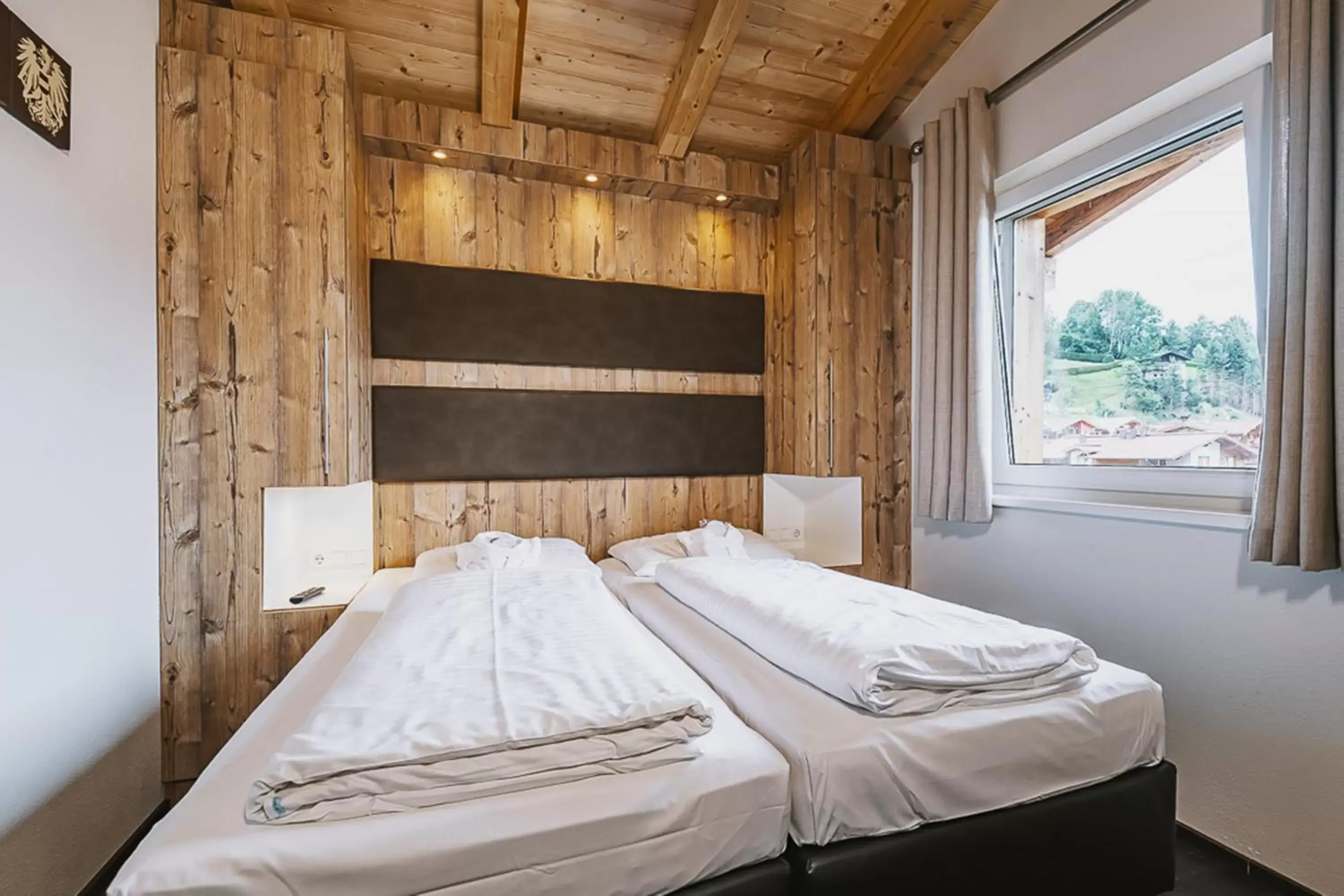 Bedroom, Bed in AvenidA Mountain Lodges Kaprun