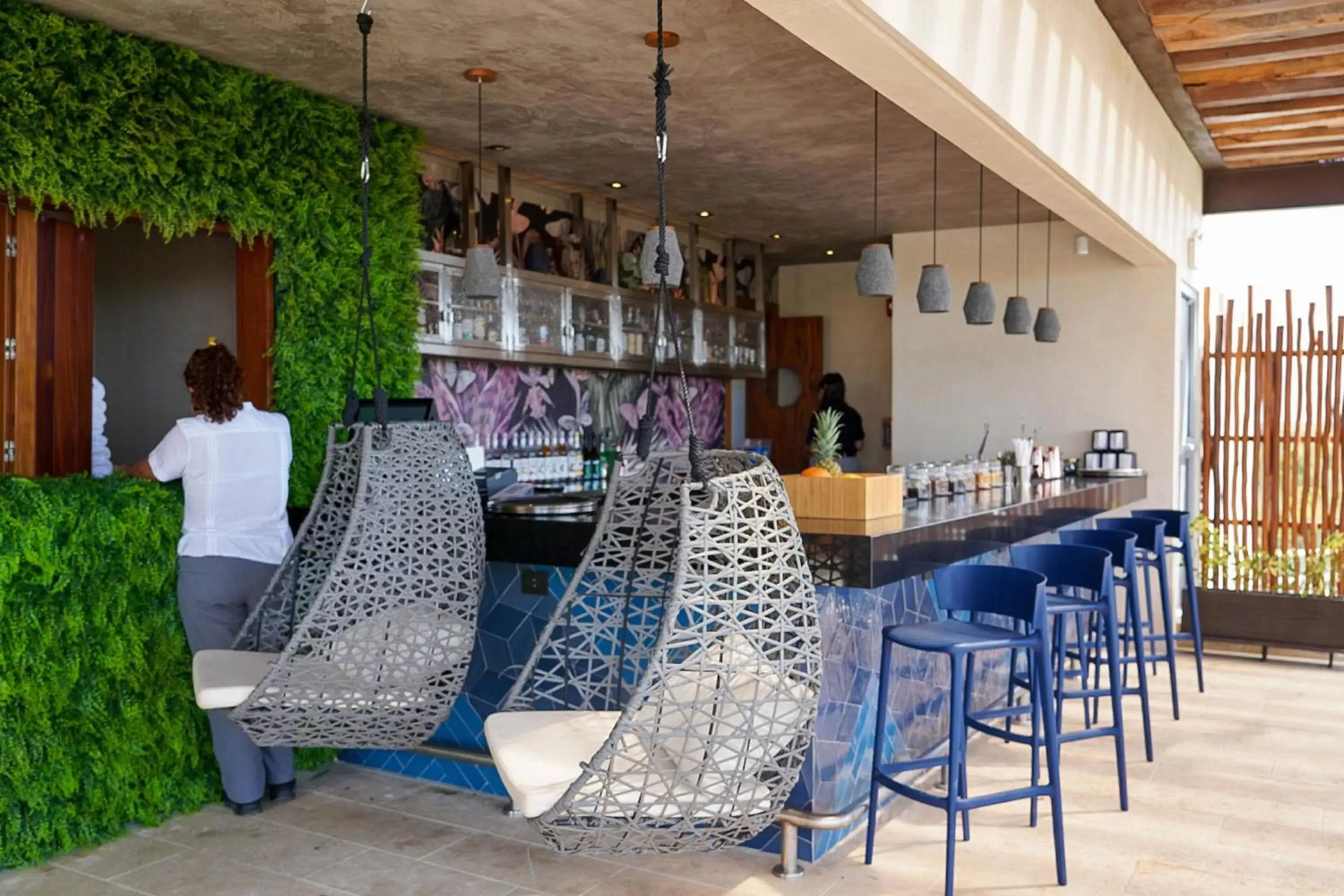Lounge or bar in Aloft Tulum