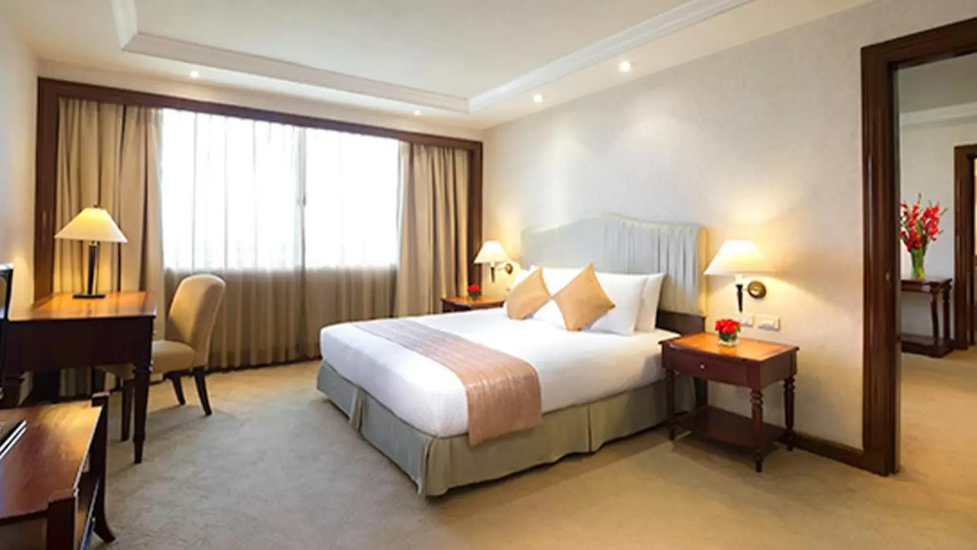 Bedroom, Bed in Marco Polo Plaza Cebu