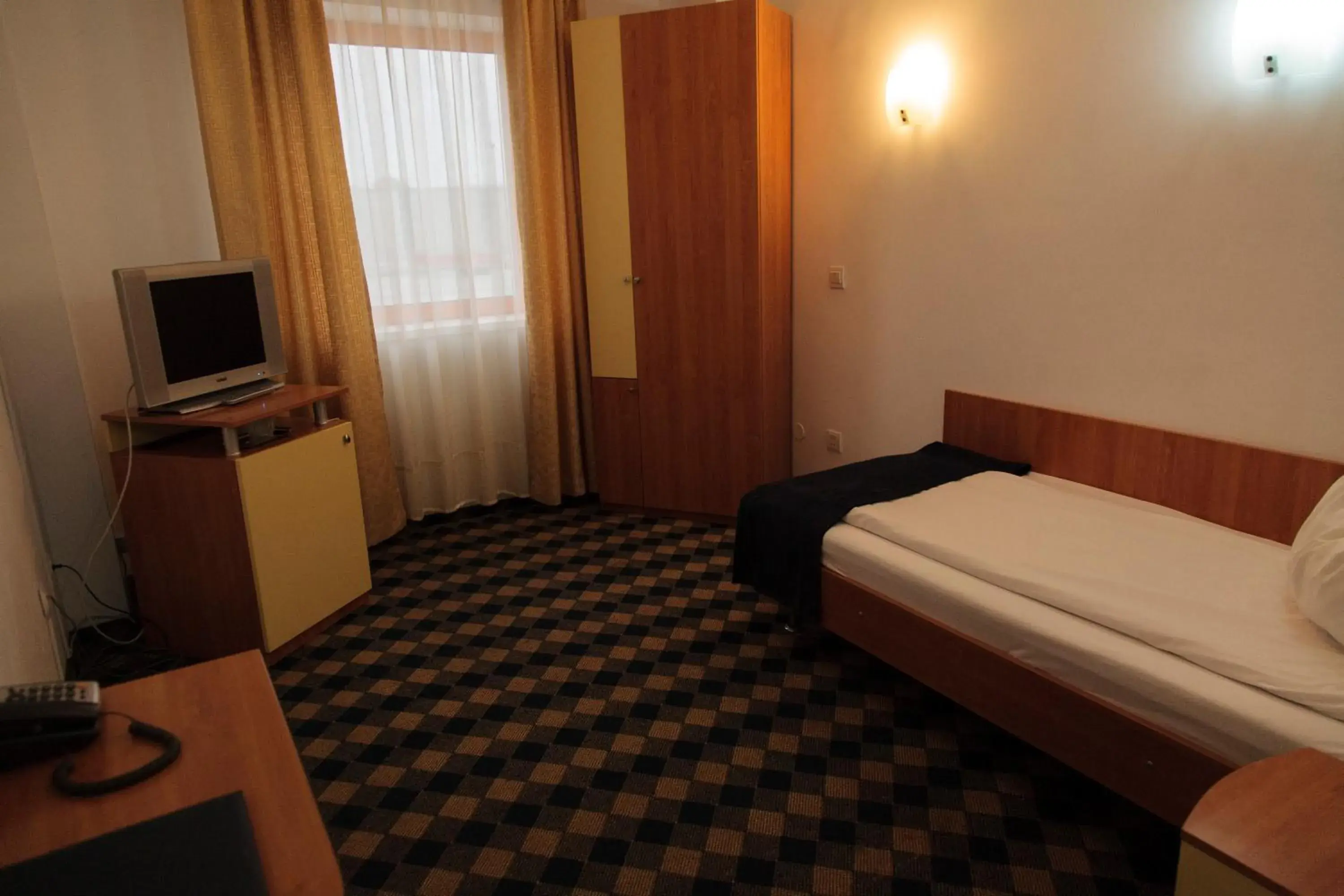 Single Room - single occupancy in Plus Hotel