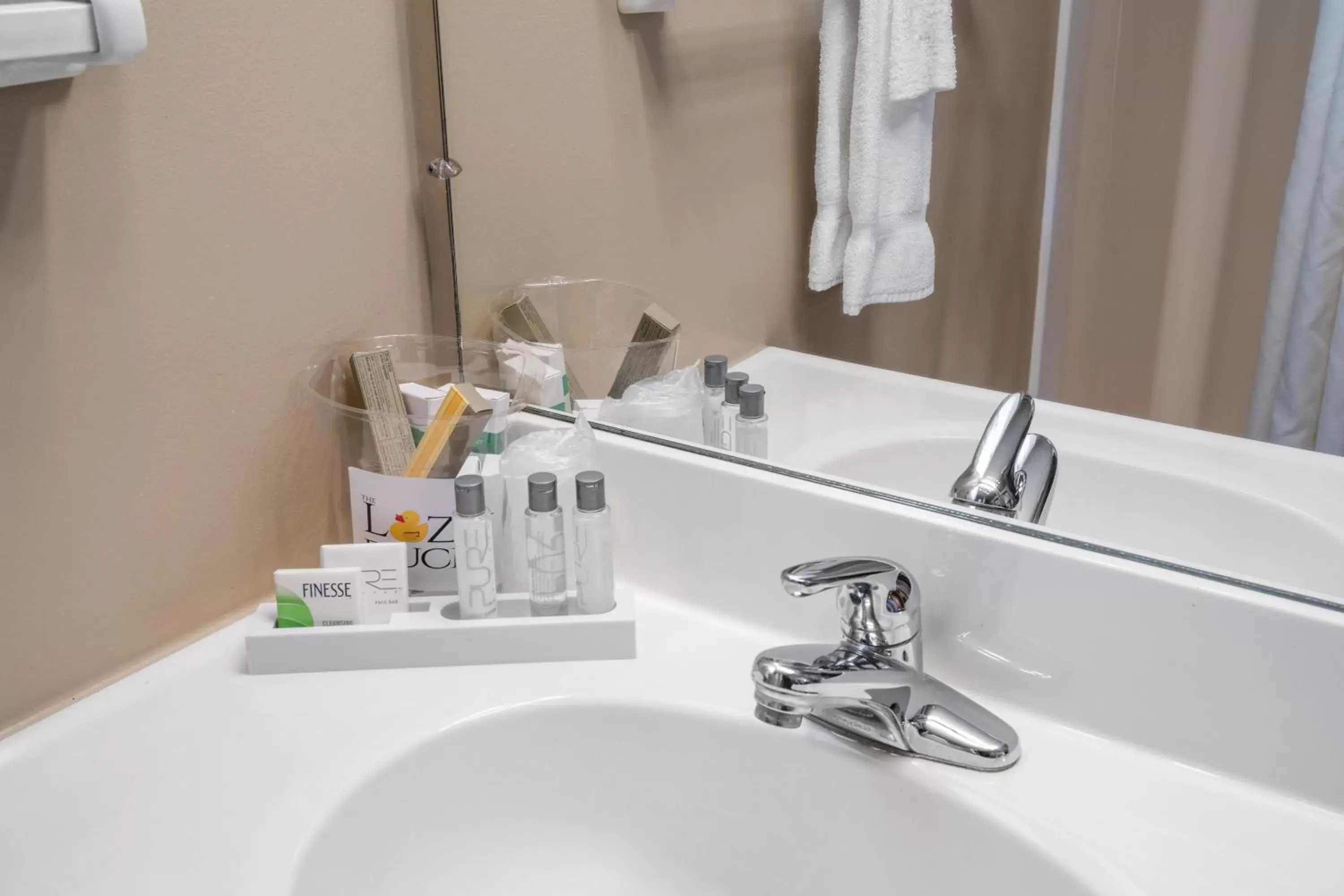 Bathroom in Lazy Duck Inn