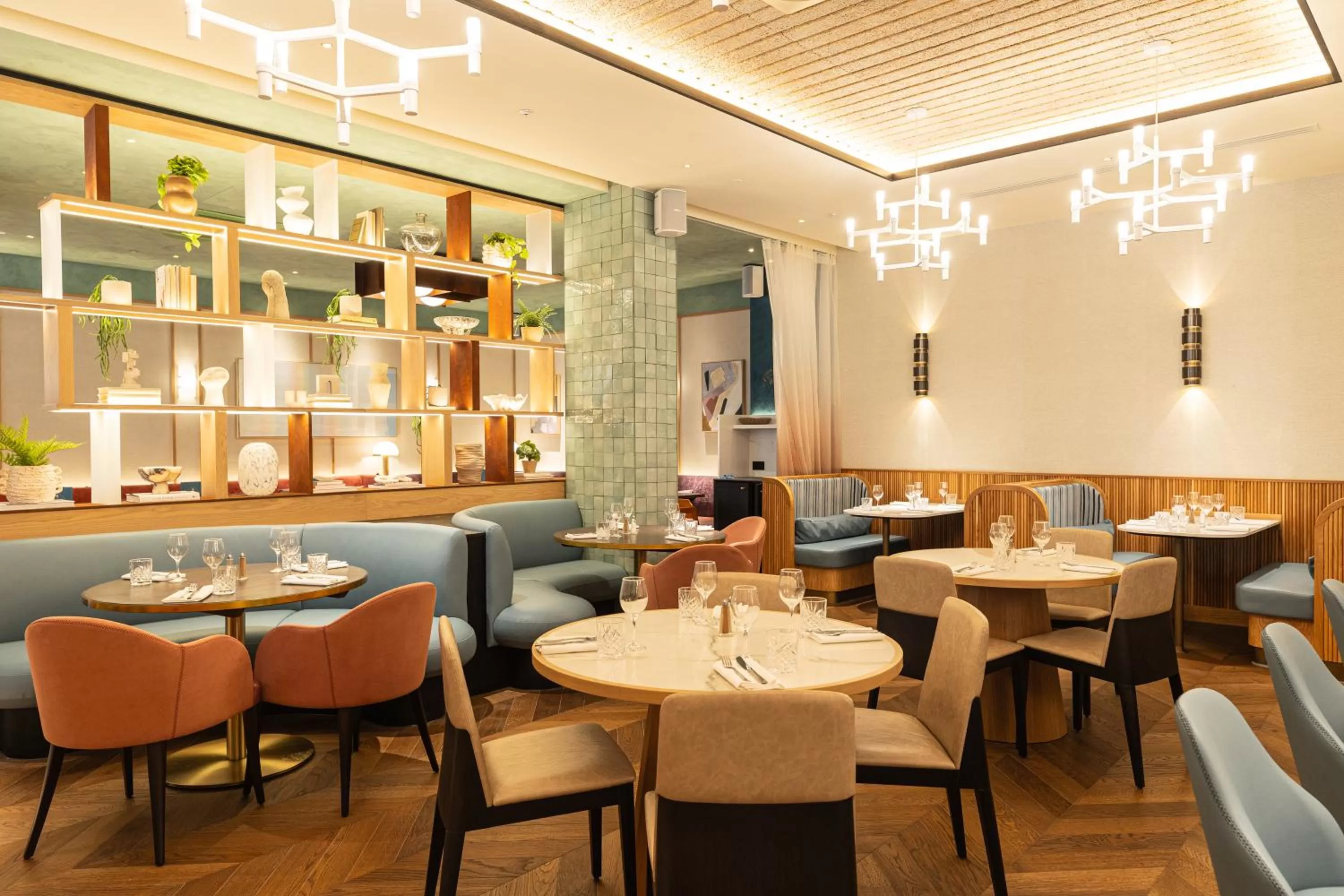 Restaurant/places to eat in DoubleTree by Hilton London Victoria