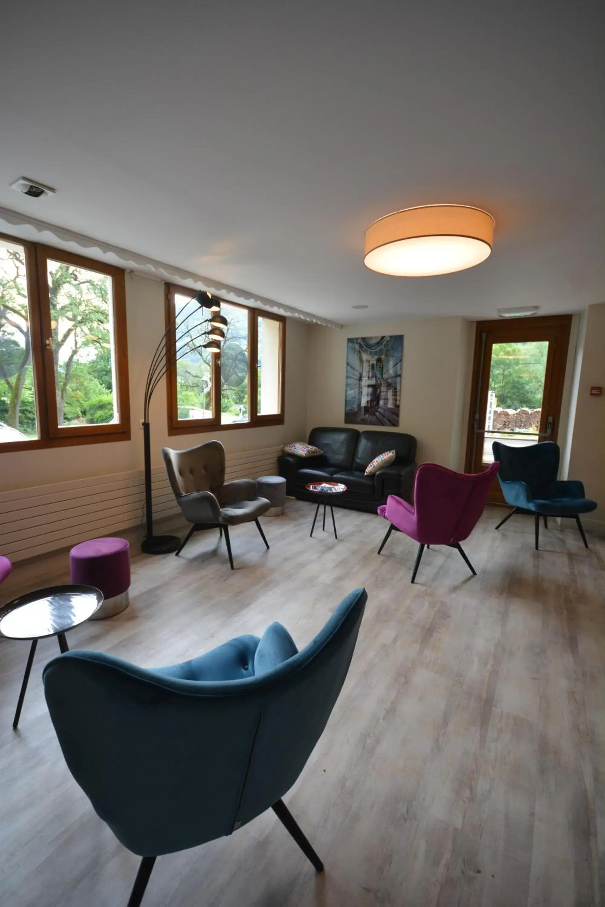 Communal lounge/ TV room in Le Relais Du Mont Blanc