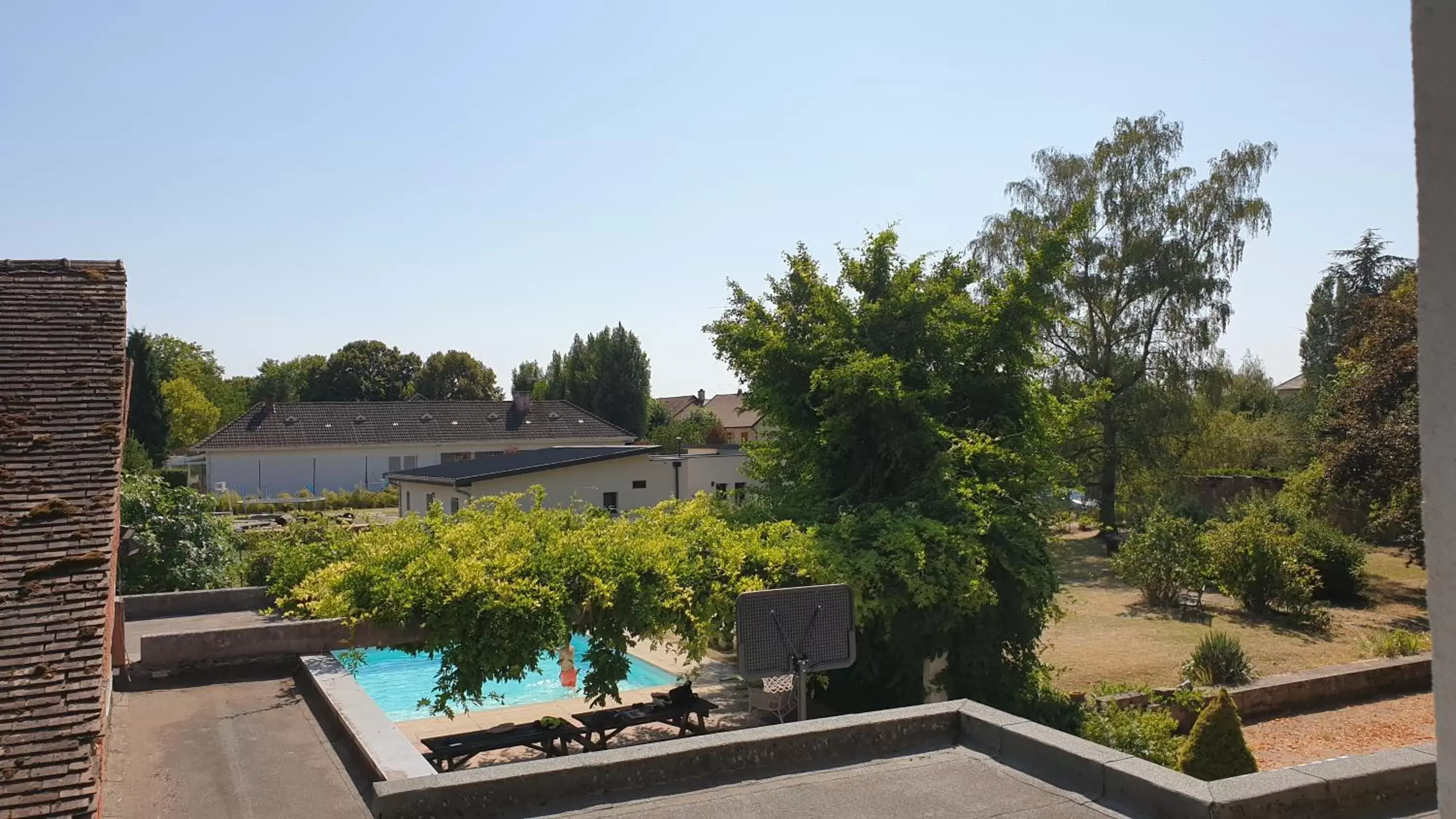 Pool View in De passage chez Lili