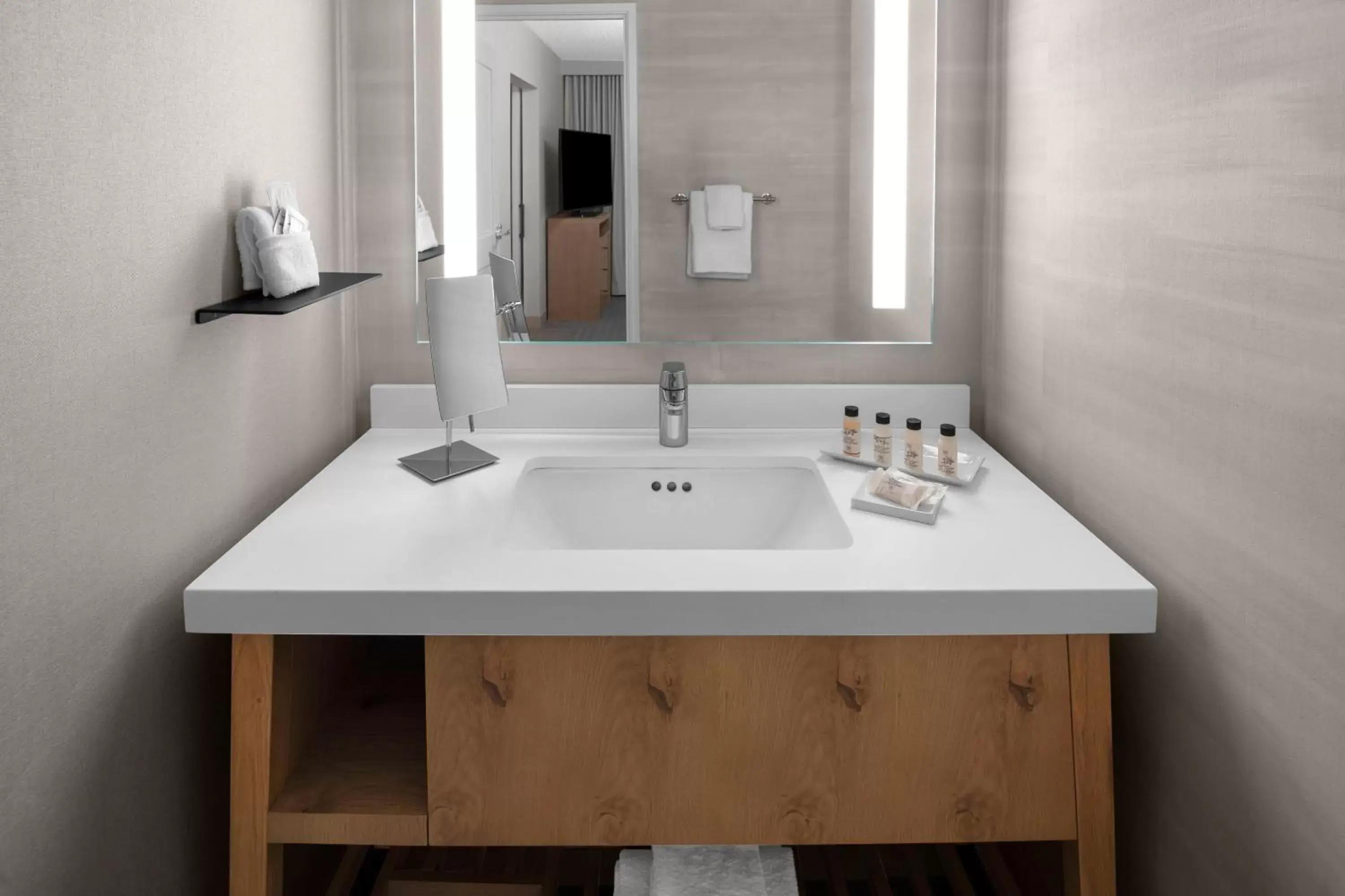 Bathroom in Delta Hotels by Marriott Santa Clara Silicon Valley