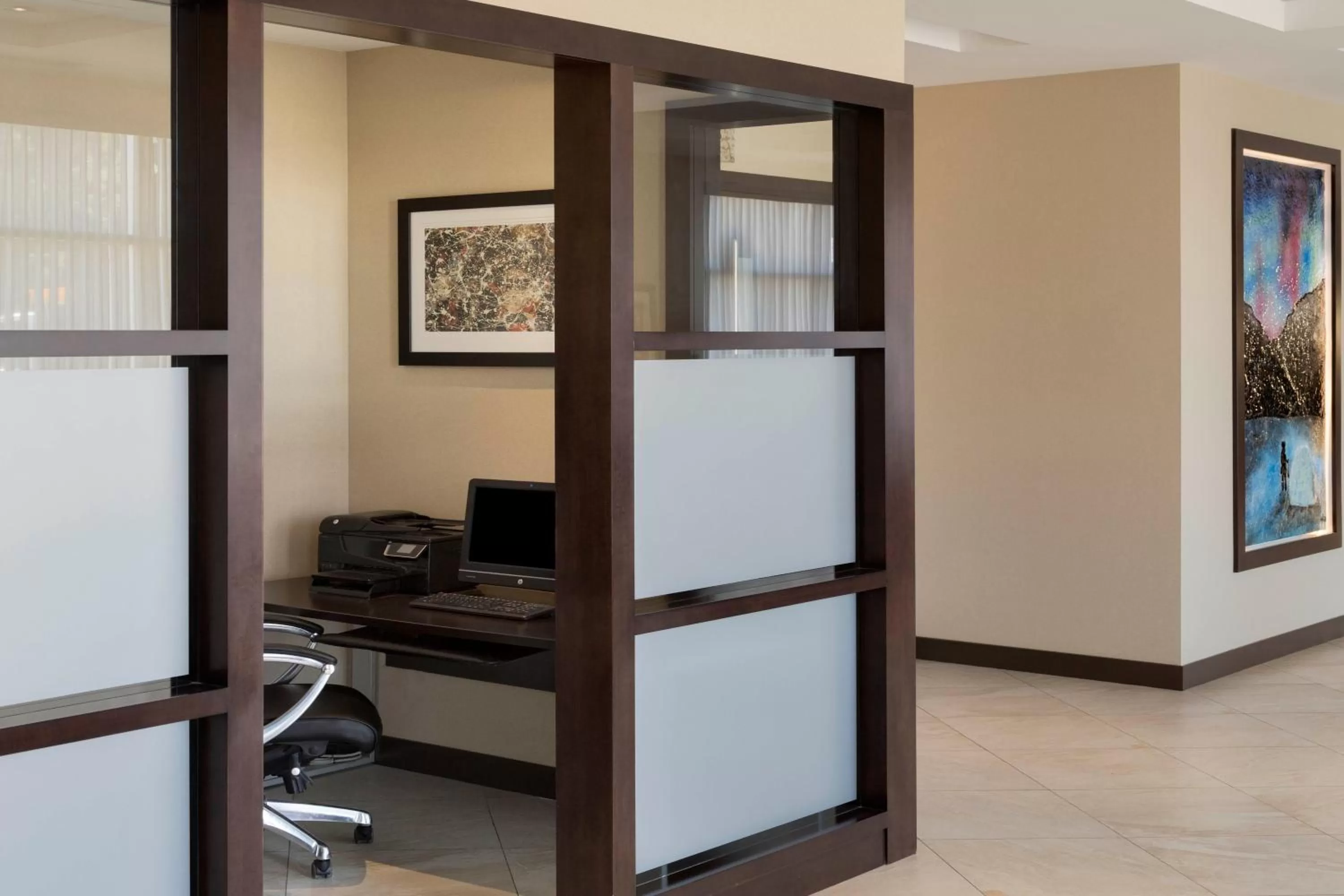 Business facilities in Best Western Plus Edmonton Airport Hotel