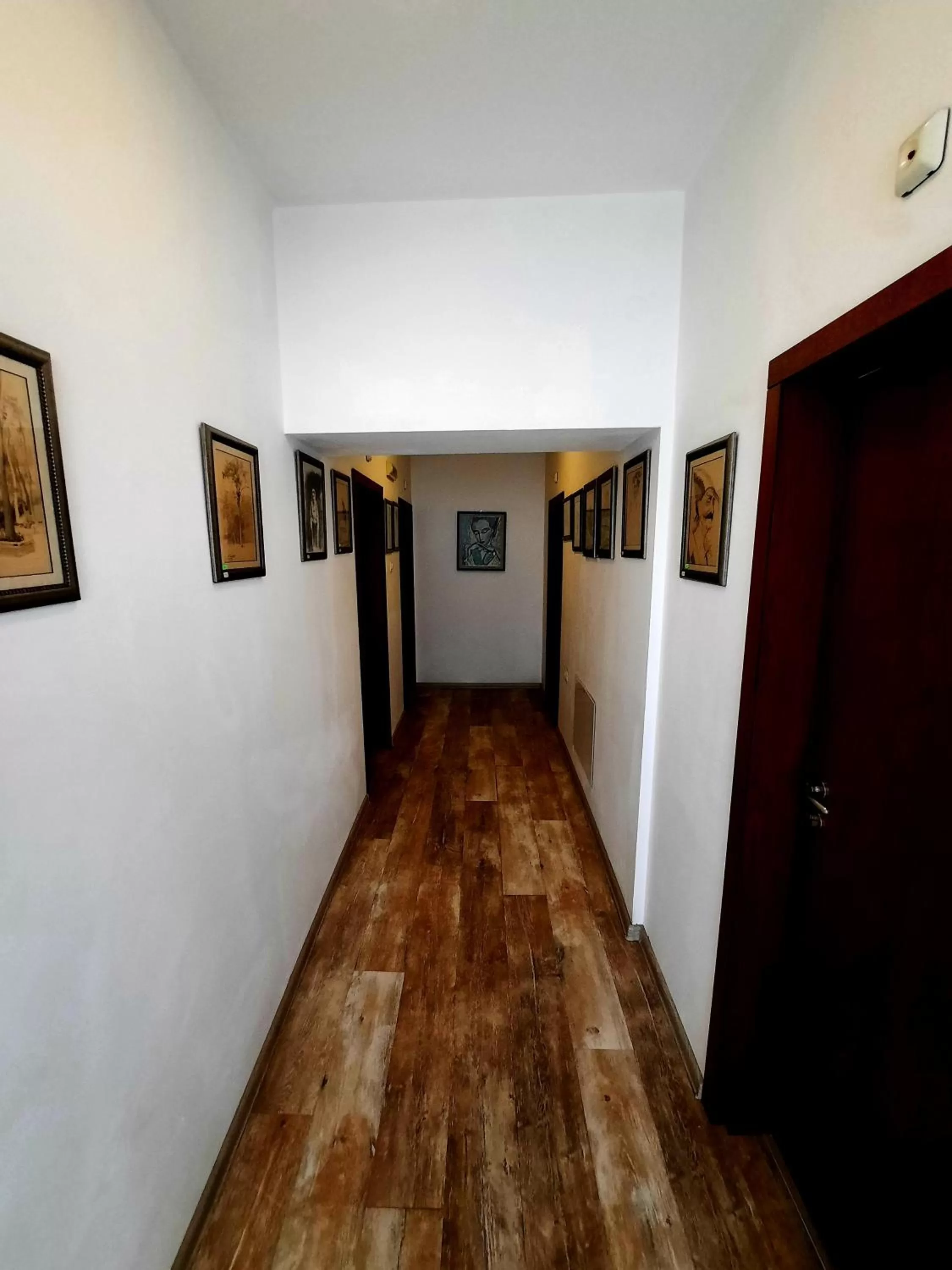 Decorative detail in Family Art Hotel Gallery