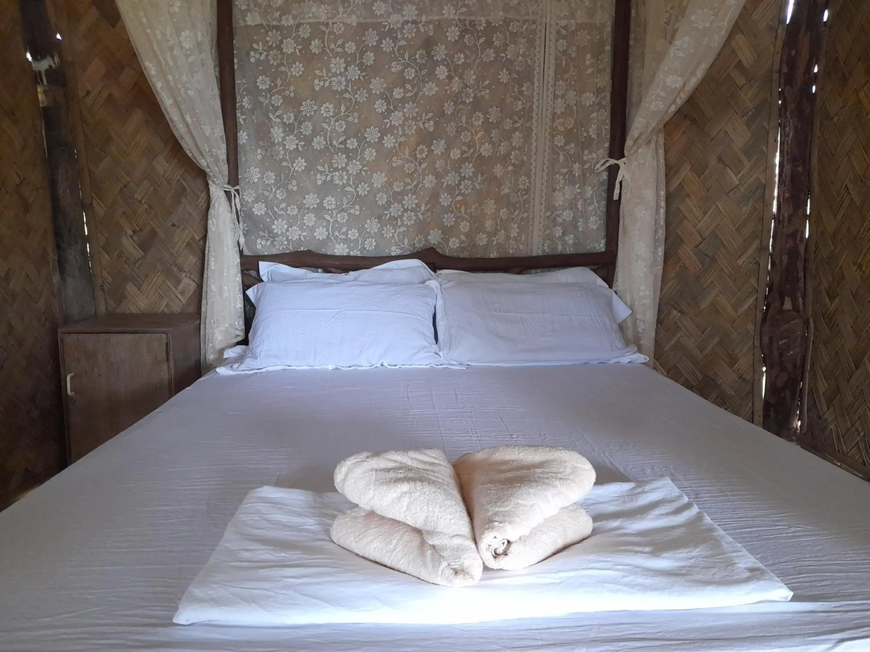Bedroom, Bed in Erlittop Garden Eco Lodge