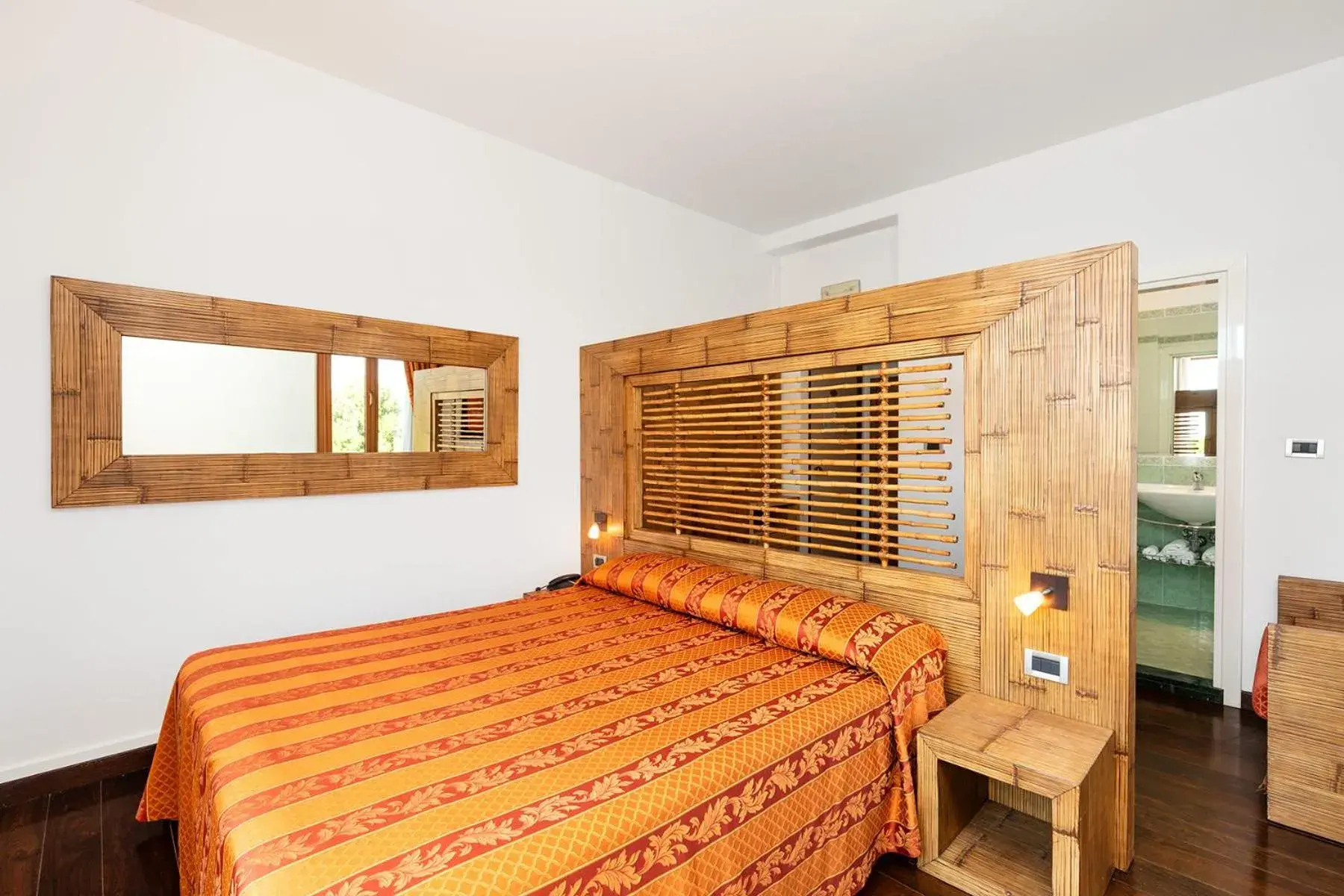 Bedroom, Bed in Hotel Rivamare