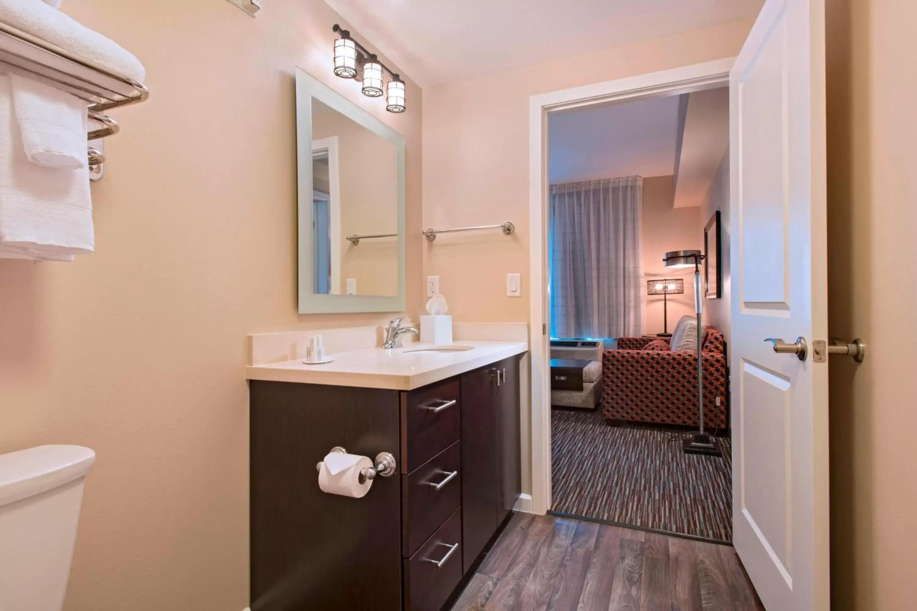 Bathroom in TownePlace Suites by Marriott Des Moines West/Jordan Creek