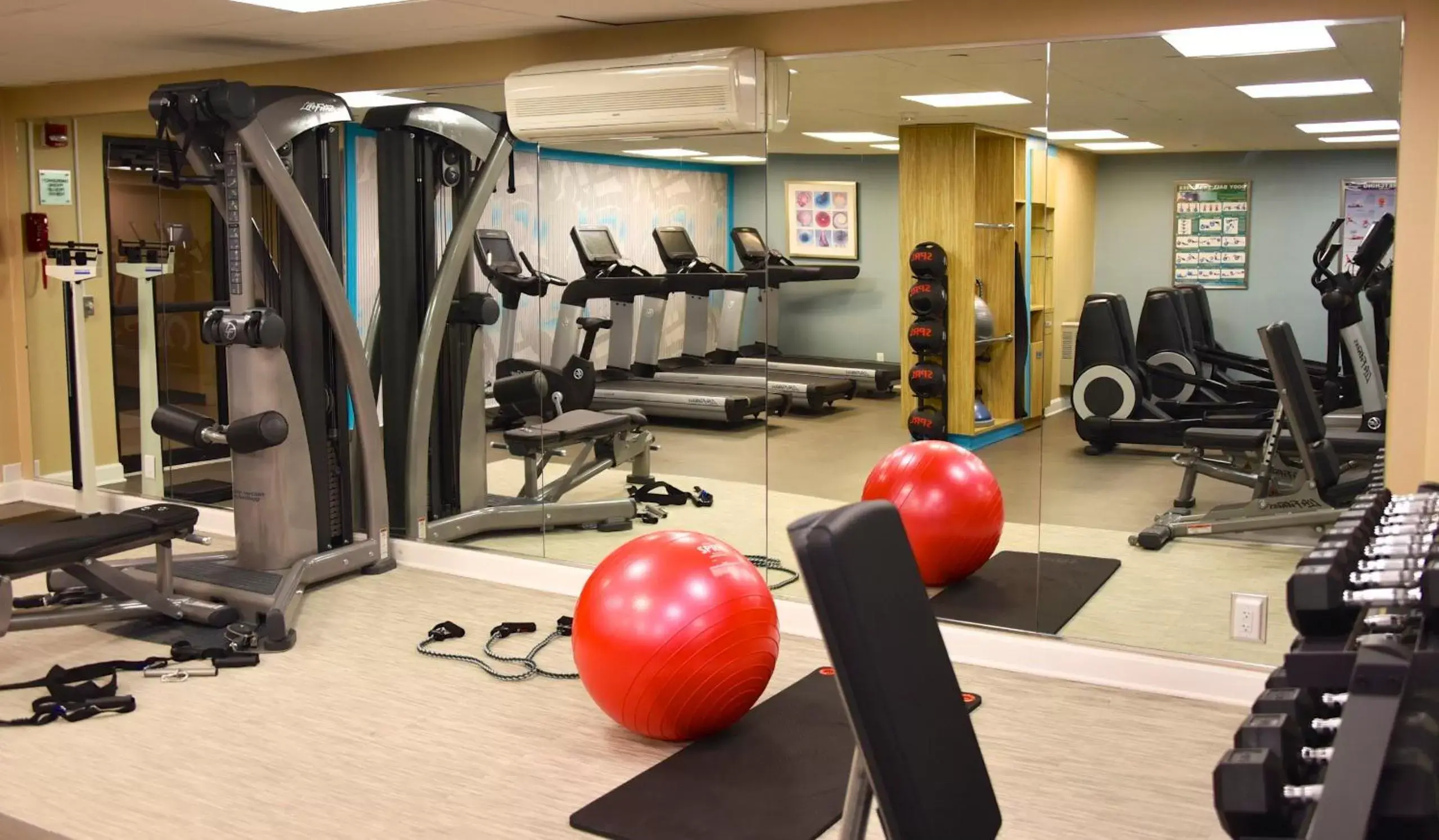 Fitness centre/facilities, Fitness Center/Facilities in Crowne Plaza Boston - Woburn, an IHG Hotel