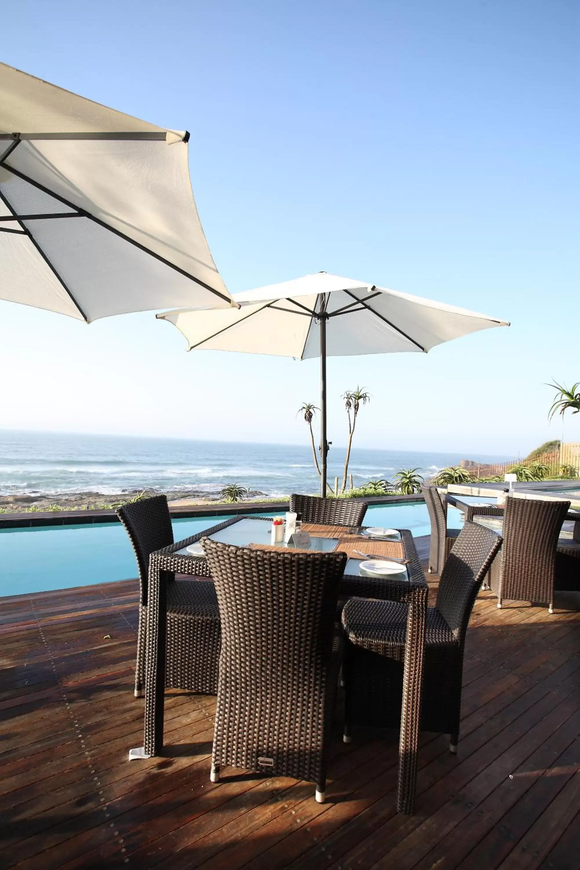 Restaurant/places to eat in Canelands Beach Club