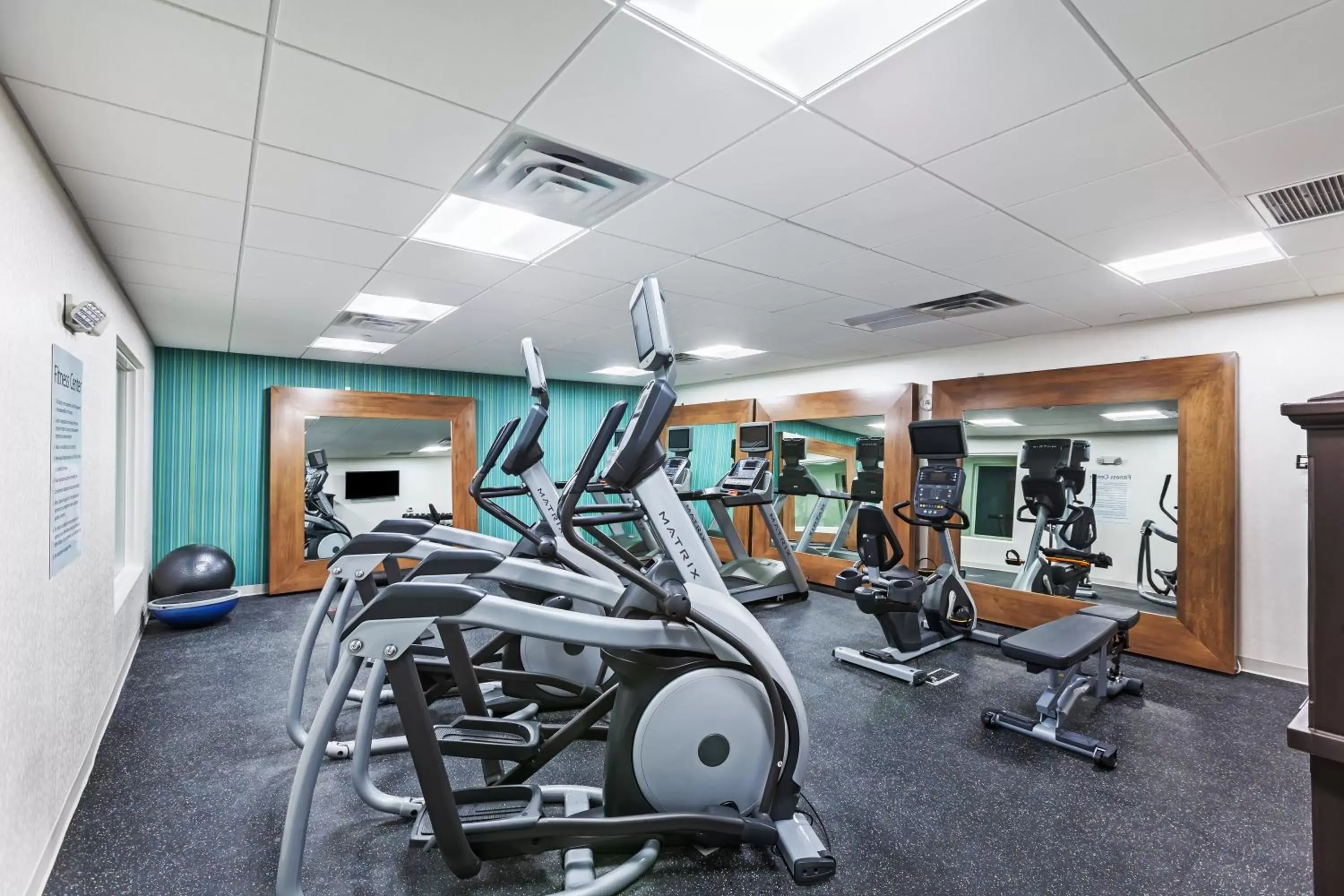 Fitness centre/facilities, Fitness Center/Facilities in Holiday Inn Express & Suites - Coffeyville, an IHG Hotel
