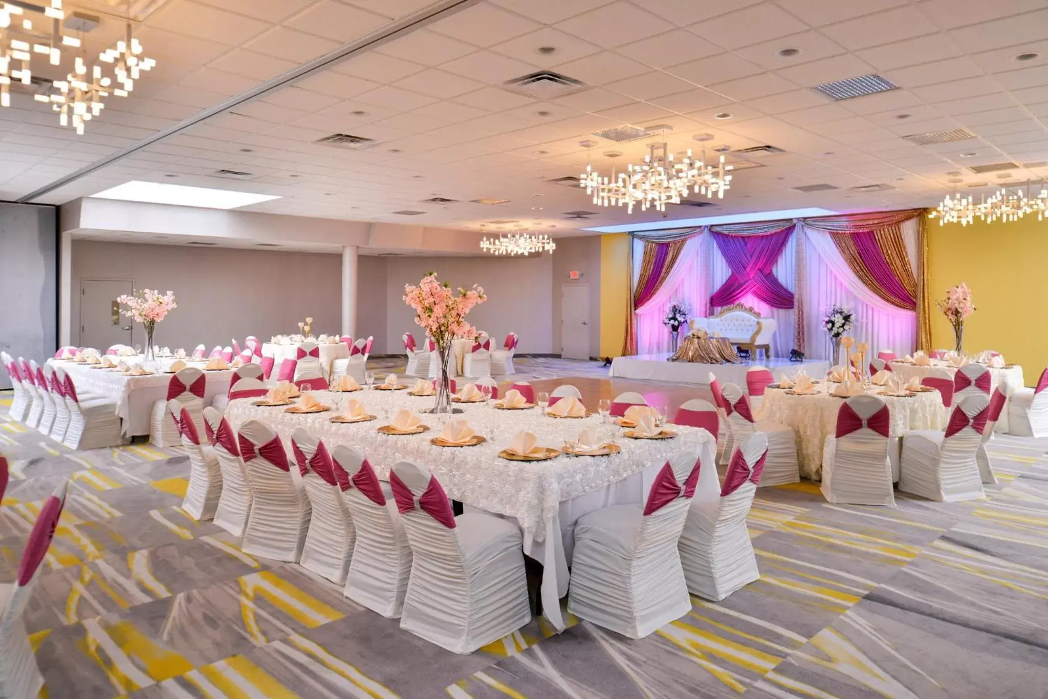 Banquet/Function facilities, Banquet Facilities in Holiday Inn Richardson, an IHG Hotel