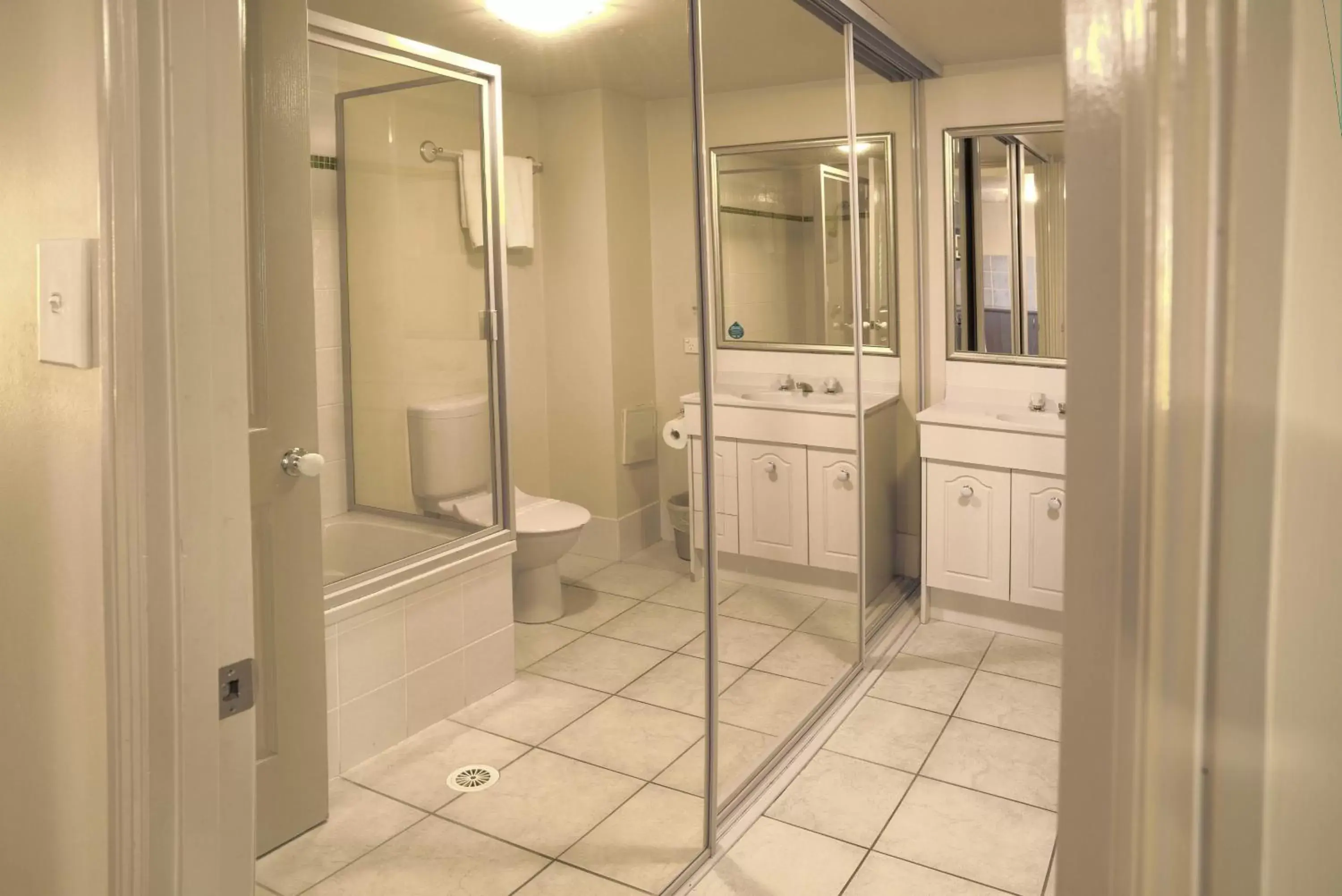 Bathroom in Bila Vista Holiday Apartments