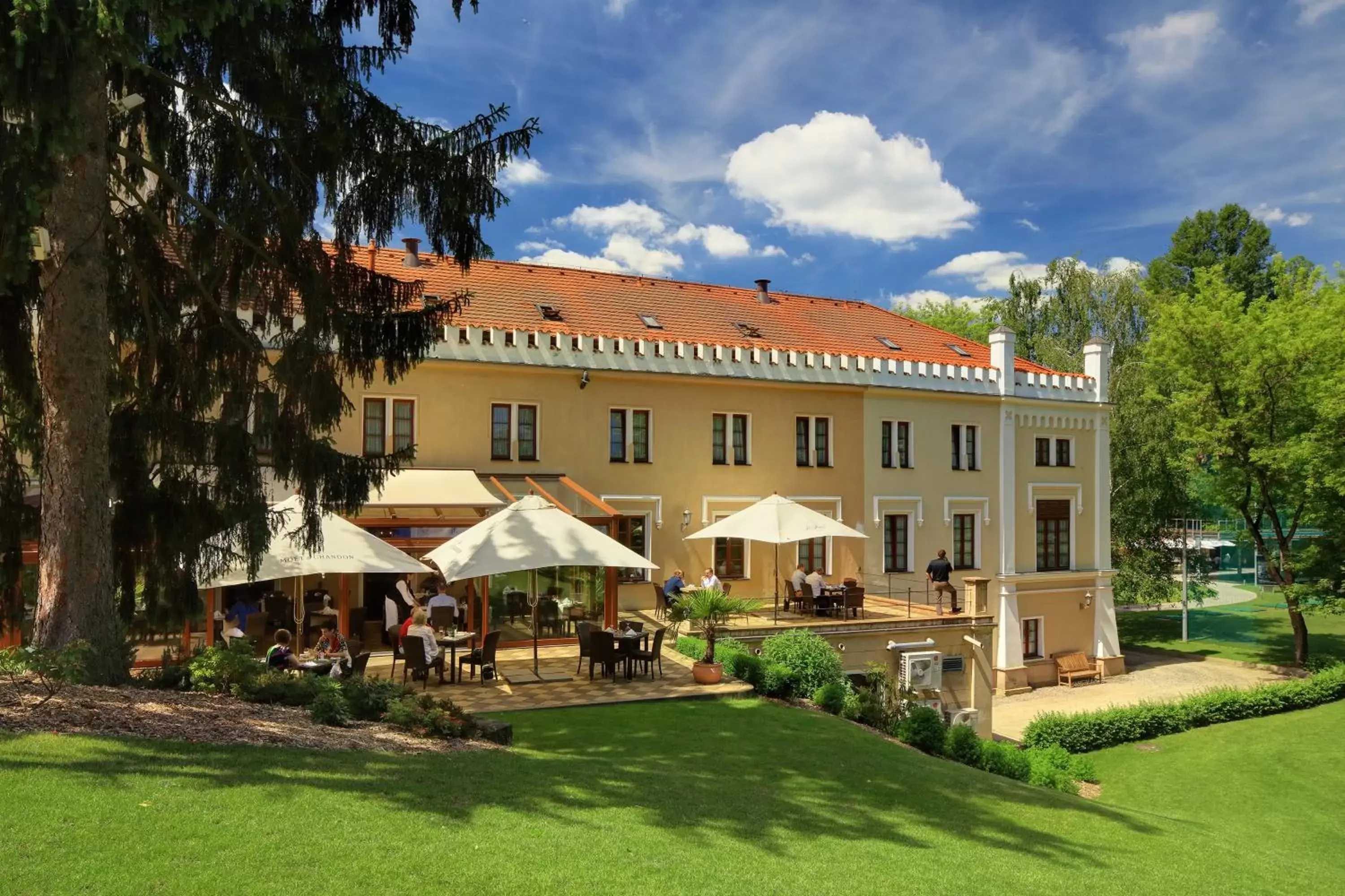 Garden view, Garden in Chateau St. Havel - Wellness Hotel