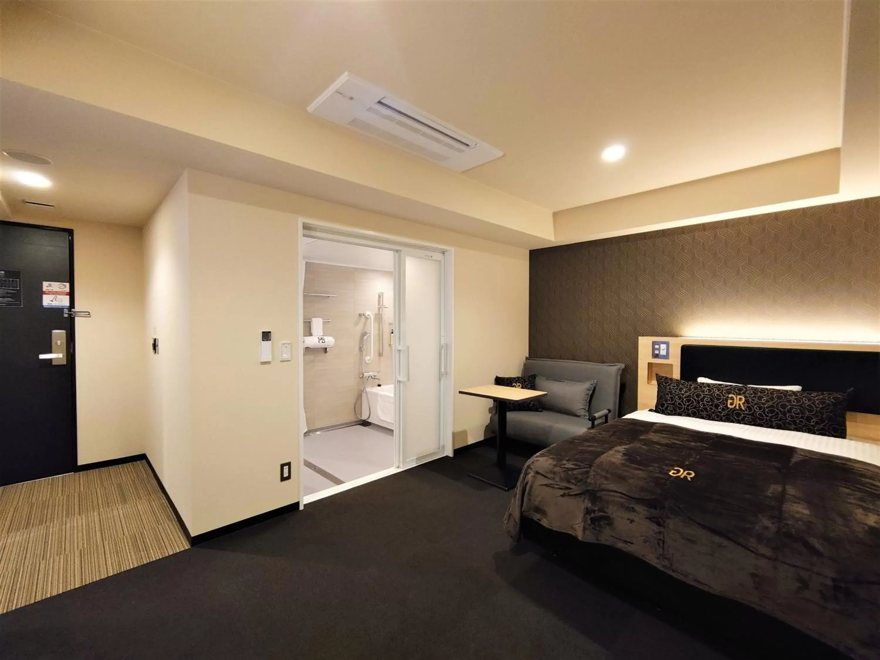 Photo of the whole room, Bed in Green Rich Hotel Matsue Station Across - Artificial hot spring Futamata Yunohana