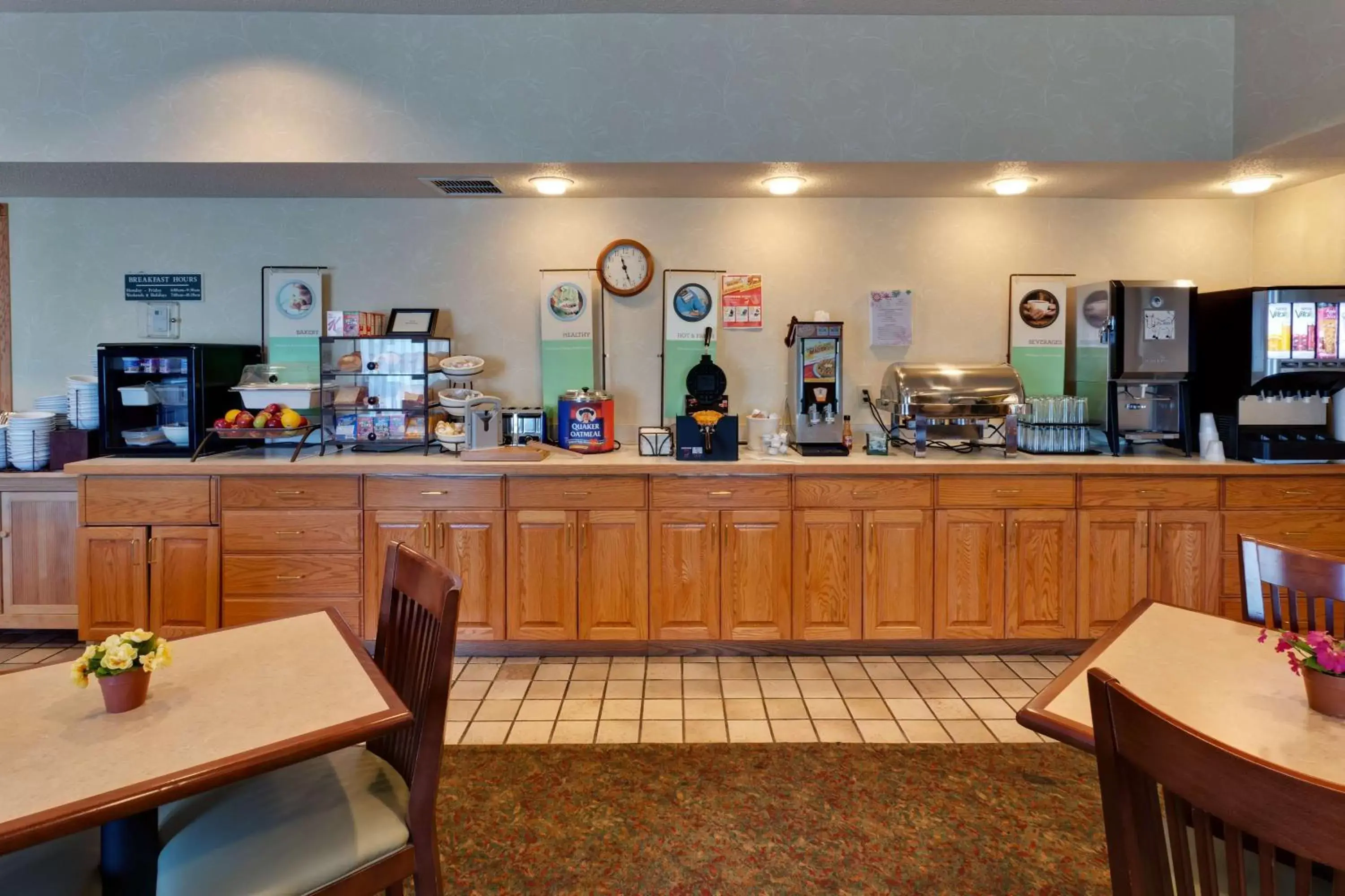 Restaurant/Places to Eat in Country Inn & Suites by Radisson, Big Flats (Elmira), NY