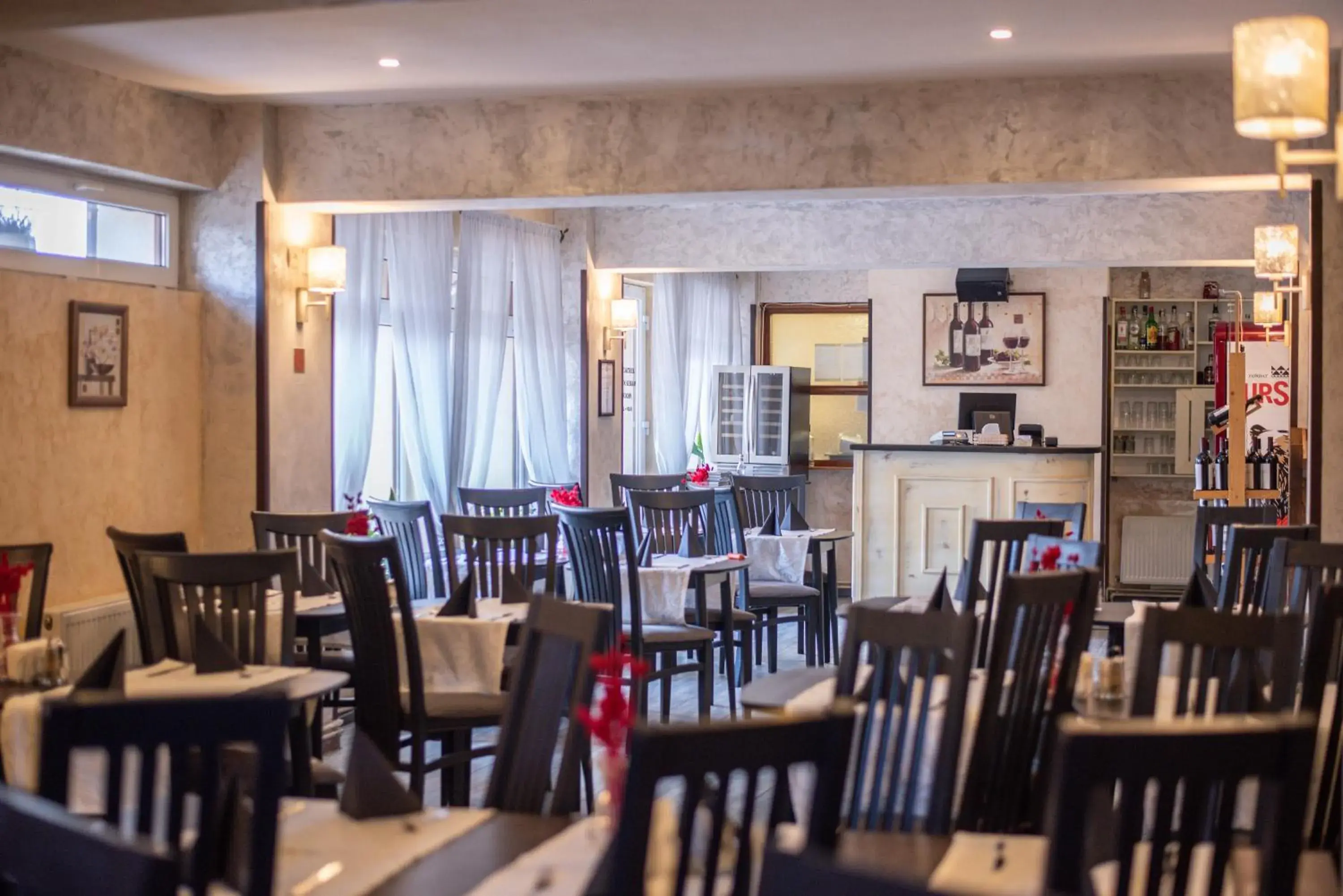 Restaurant/Places to Eat in Hotel Marea Neagra Sinaia