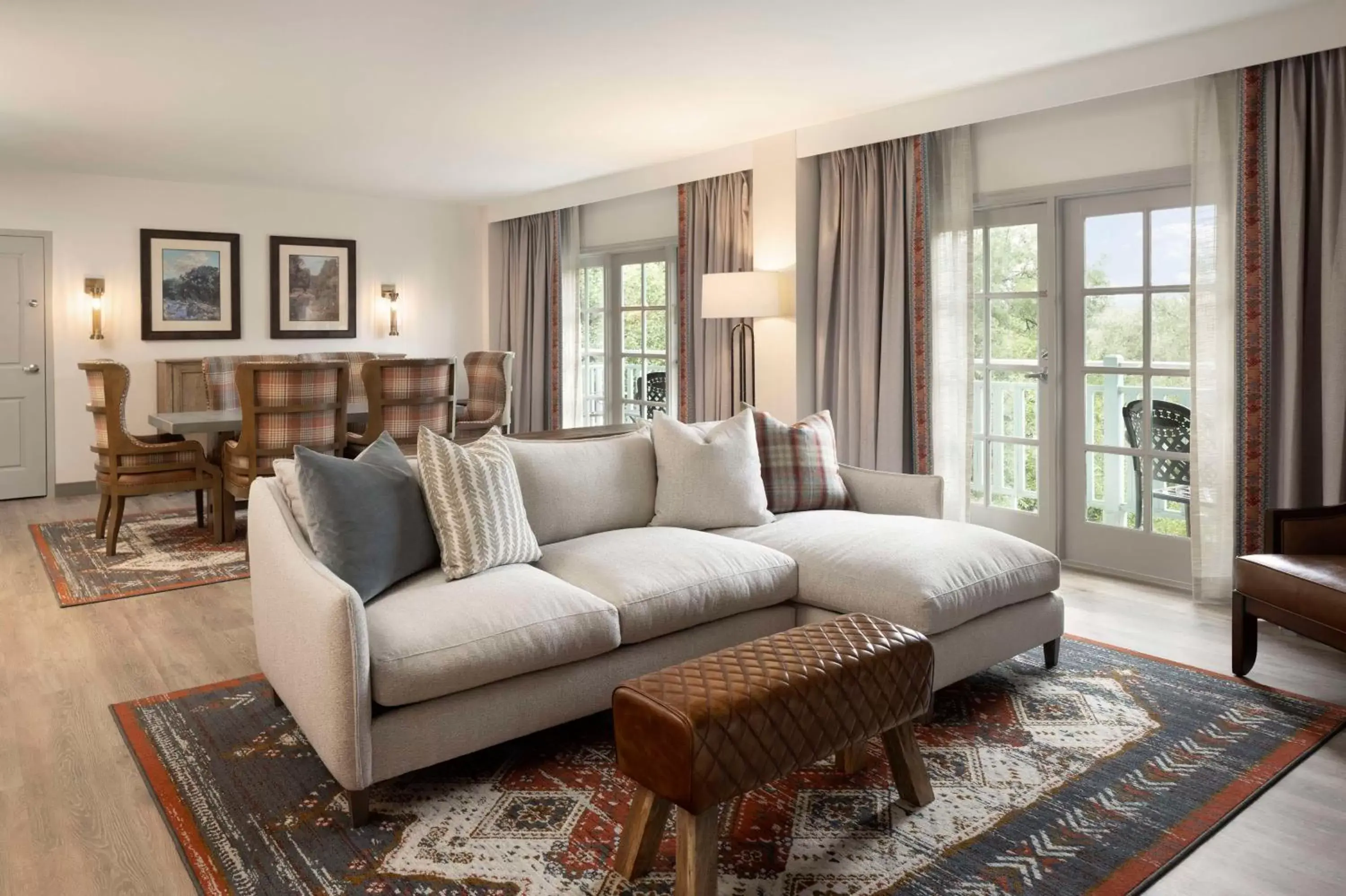 Photo of the whole room, Seating Area in Hyatt Regency Hill Country Resort & Spa