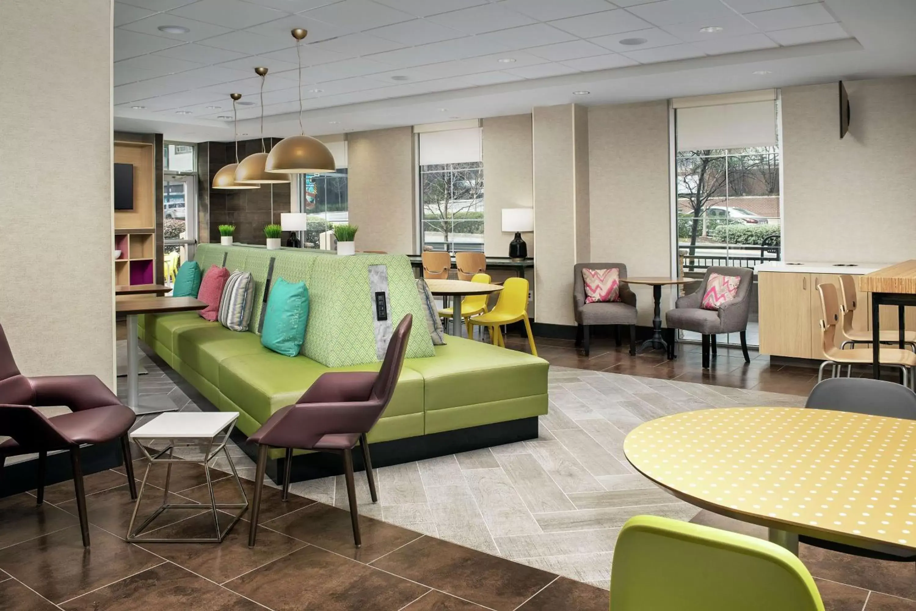 Lobby or reception, Lounge/Bar in Home2 Suites by Hilton Atlanta Midtown