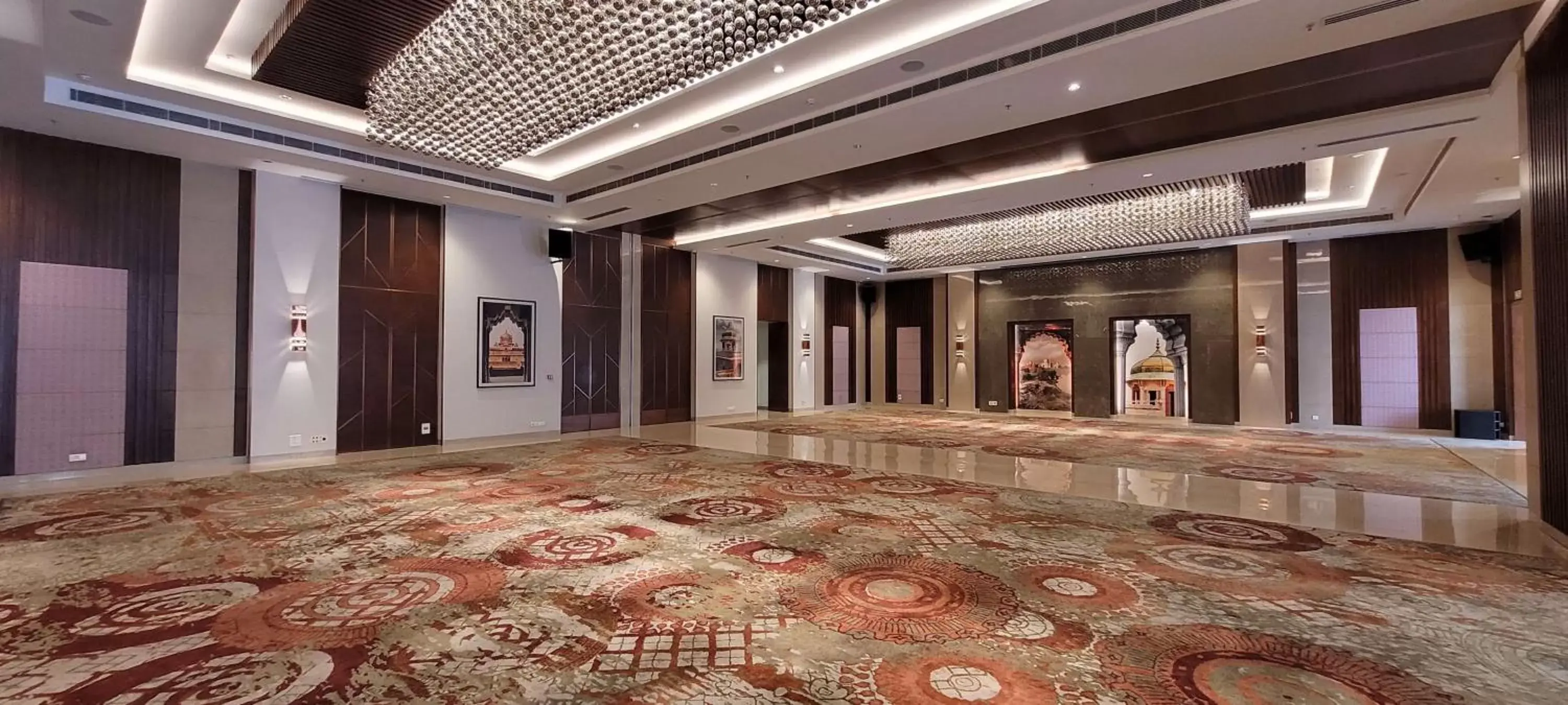Banquet/Function facilities in Radisson Blu Hotel, Greater Noida