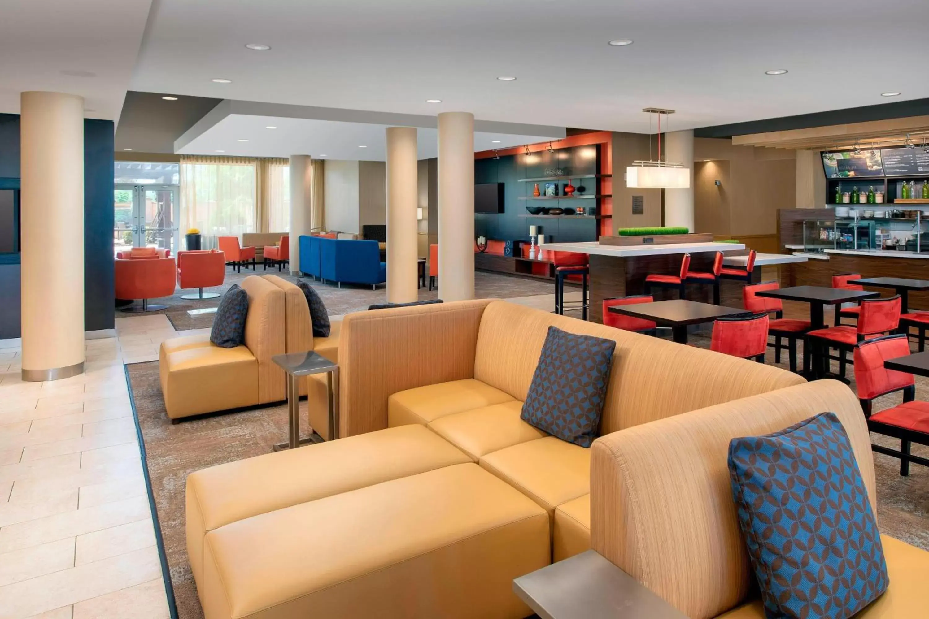 Lobby or reception, Lounge/Bar in Courtyard Houston NW/290 Corridor