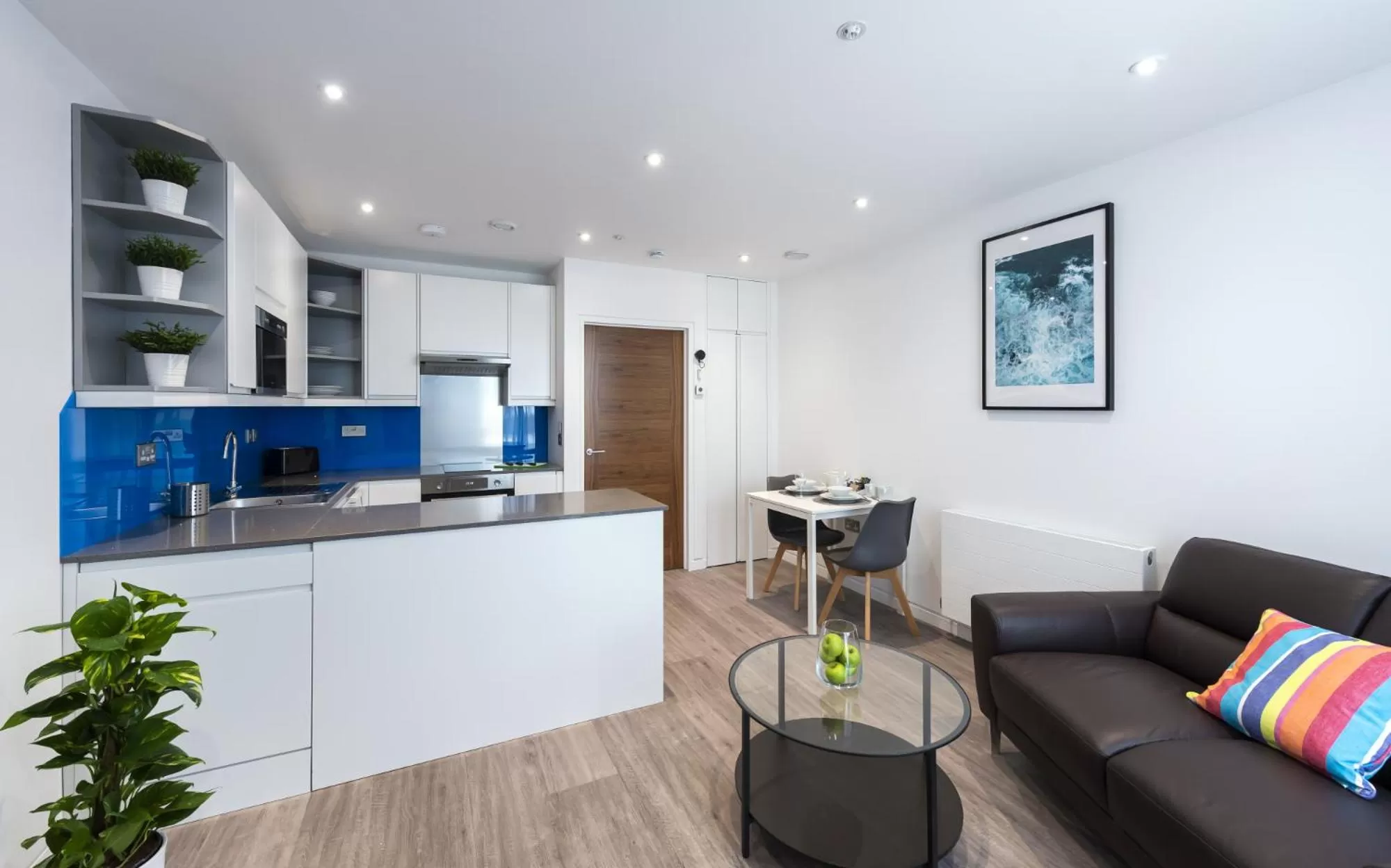 Kitchen or kitchenette in Apartrooms Aberdeen