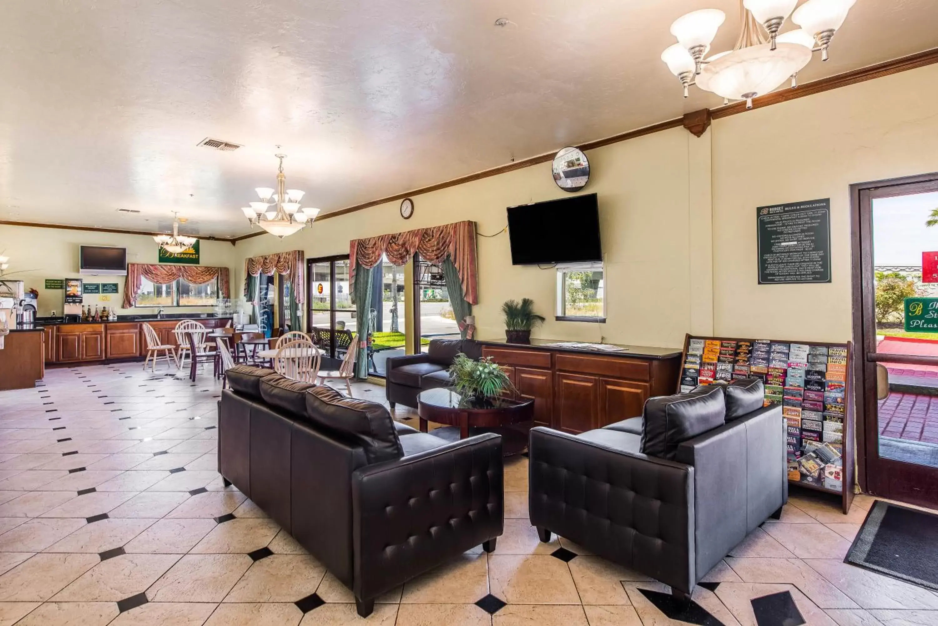 Lobby or reception in Budget Inn Anaheim / Santa Fe Springs