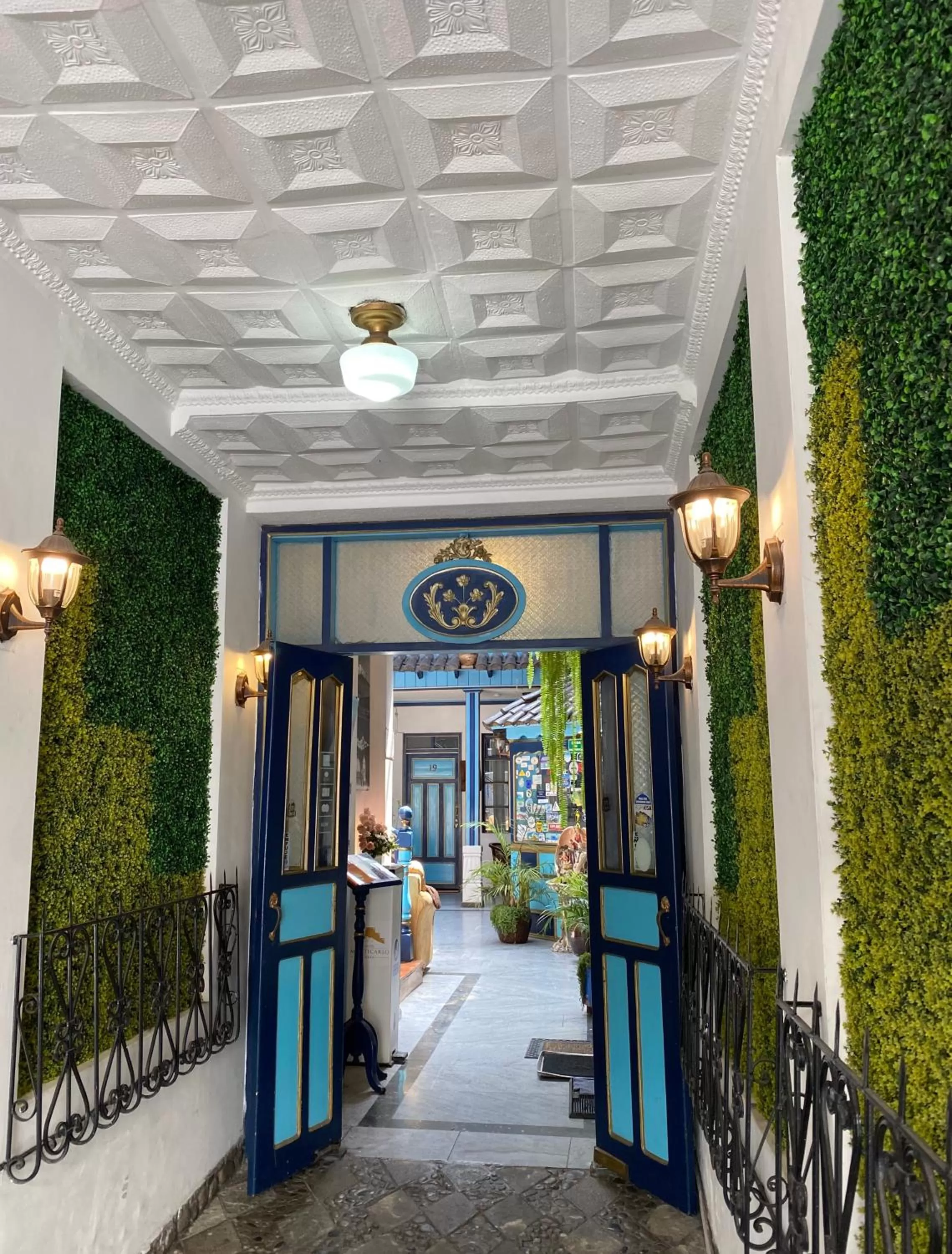 Facade/entrance in Hotel Montecarlo