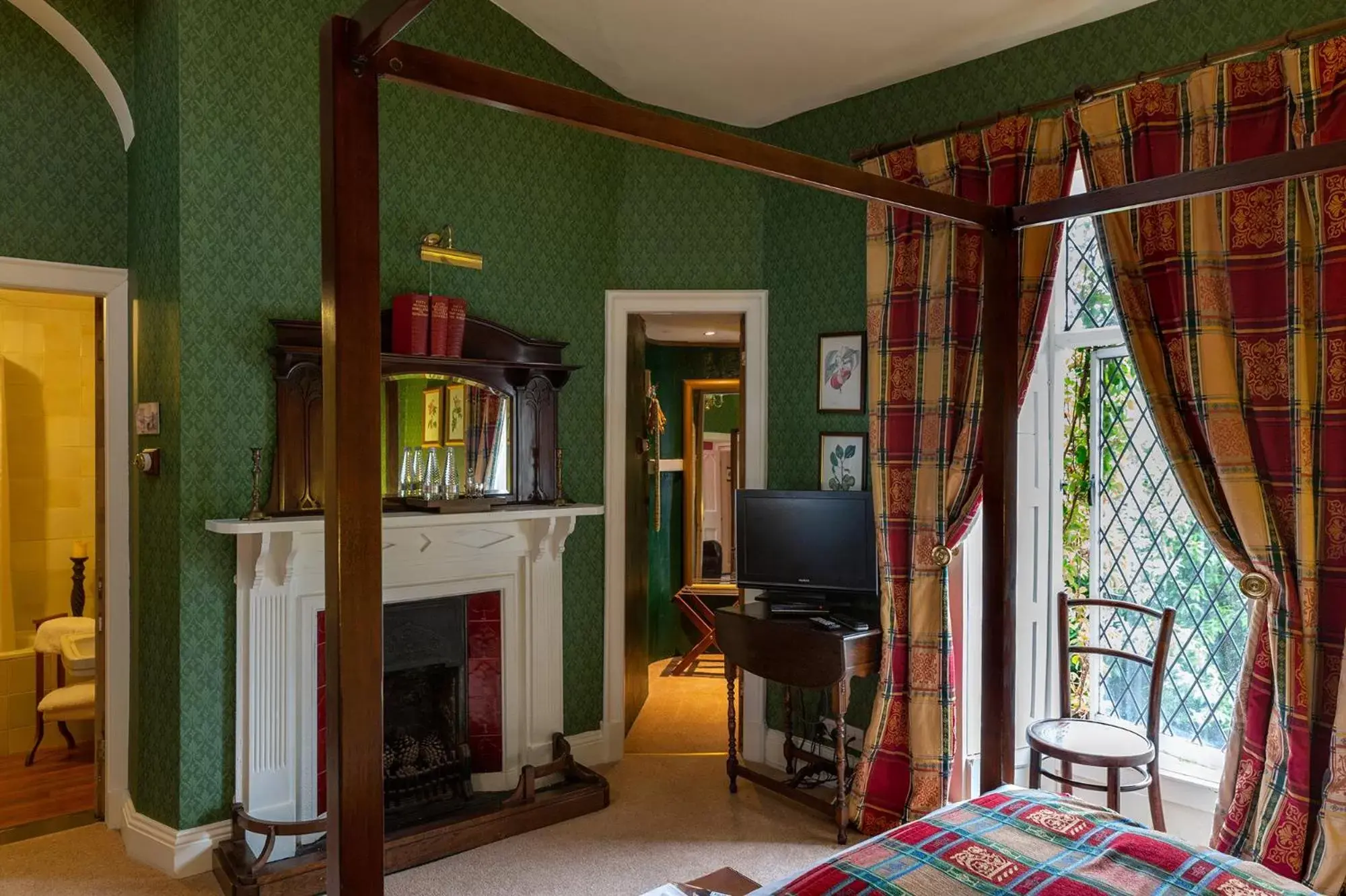 Bedroom in Augill Castle