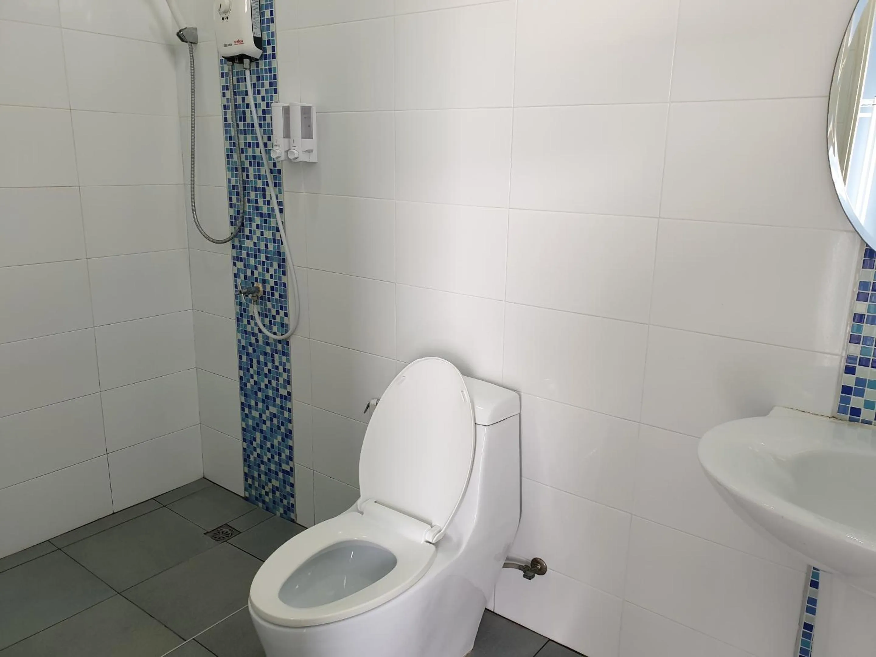 Shower in Vanilla Ville Resort