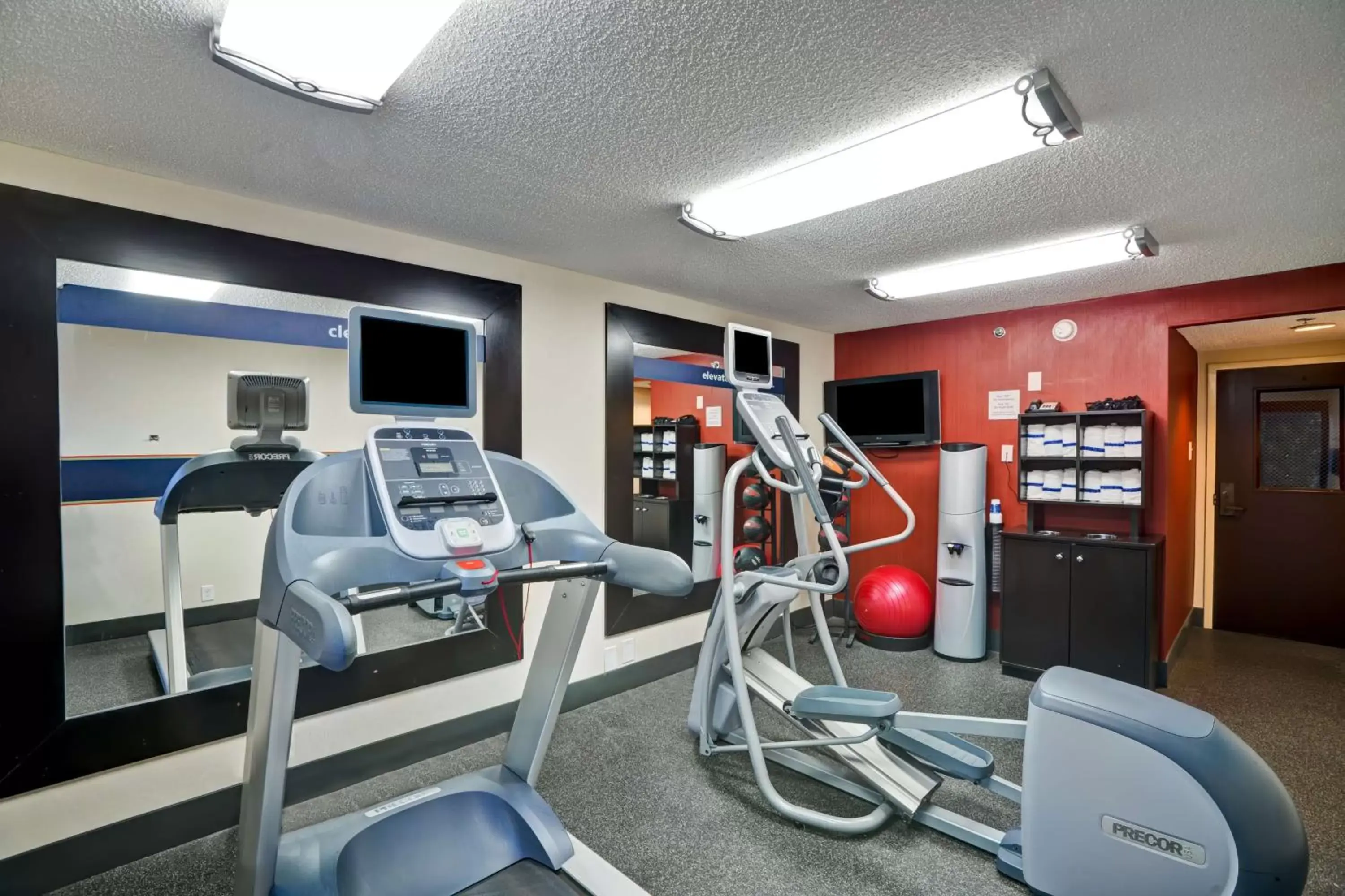 Fitness centre/facilities, Fitness Center/Facilities in Hampton Inn Birmingham/Mountain Brook