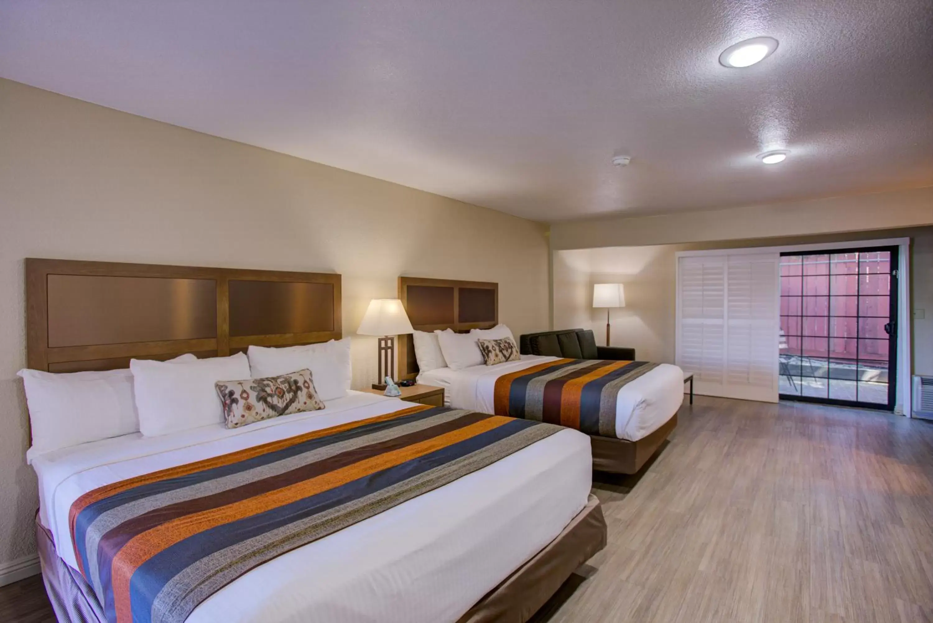 Bed in Best Western Sandman Hotel