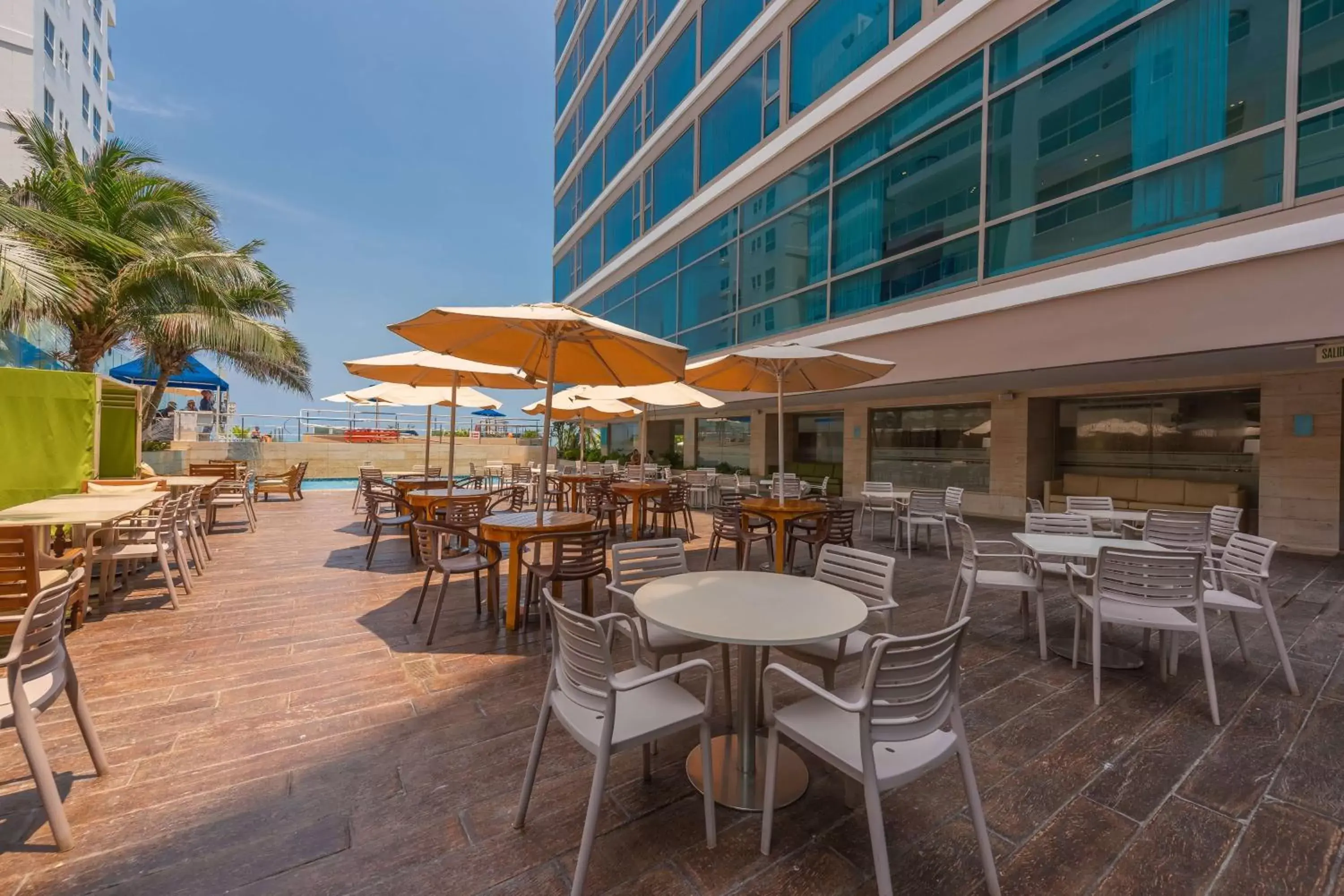 Restaurant/Places to Eat in Radisson Cartagena Ocean Pavillion Hotel