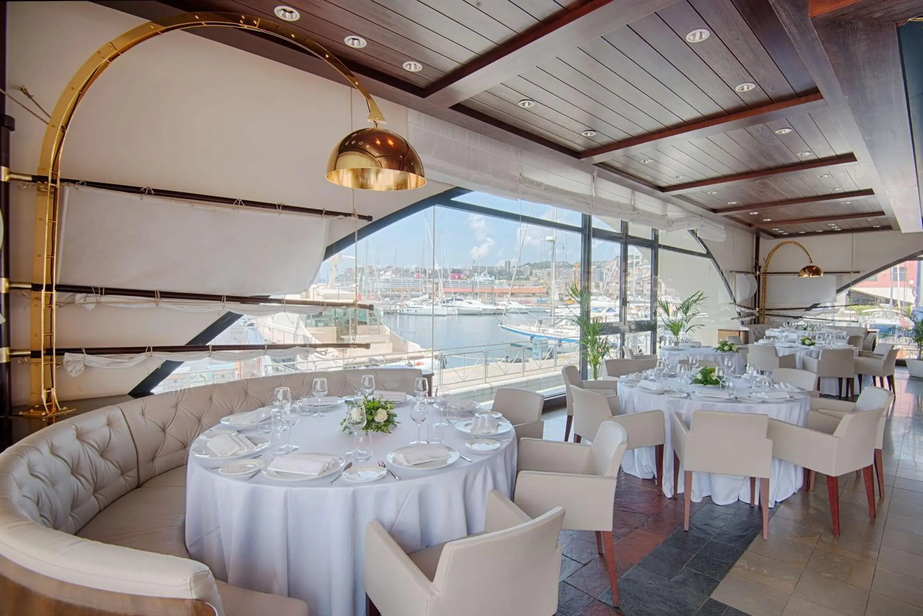 Restaurant/places to eat, Banquet Facilities in NH Collection Genova Marina