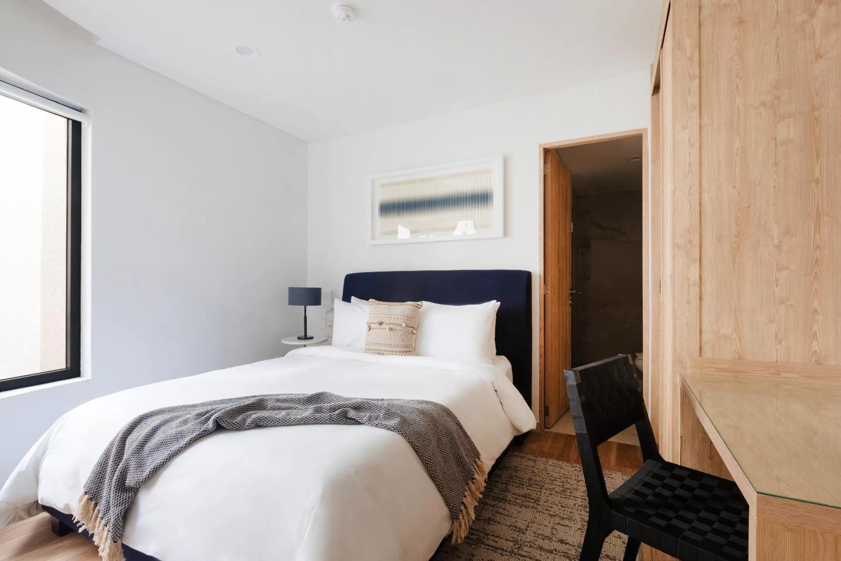 Queen Room in Sonder Casa Tais