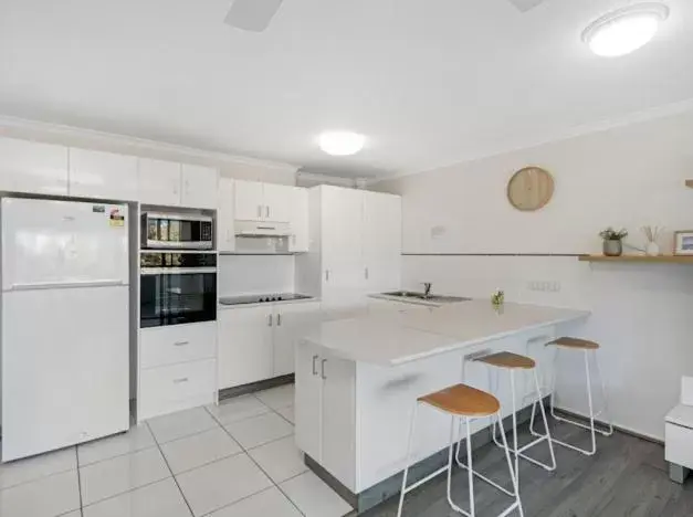 Kitchen/Kitchenette in Riviera Resort