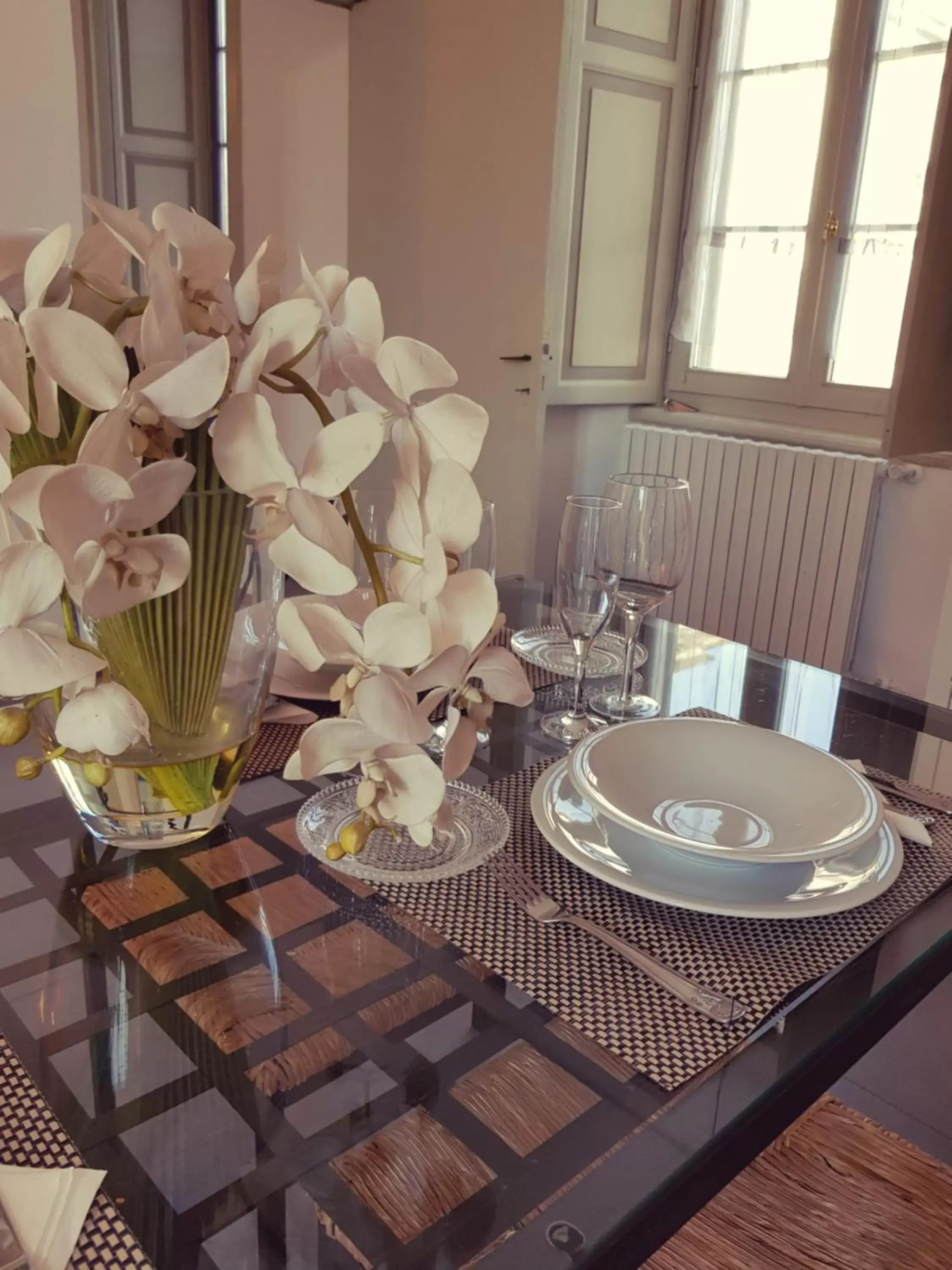 Dining Area in CharmeRooms Villa Moroni