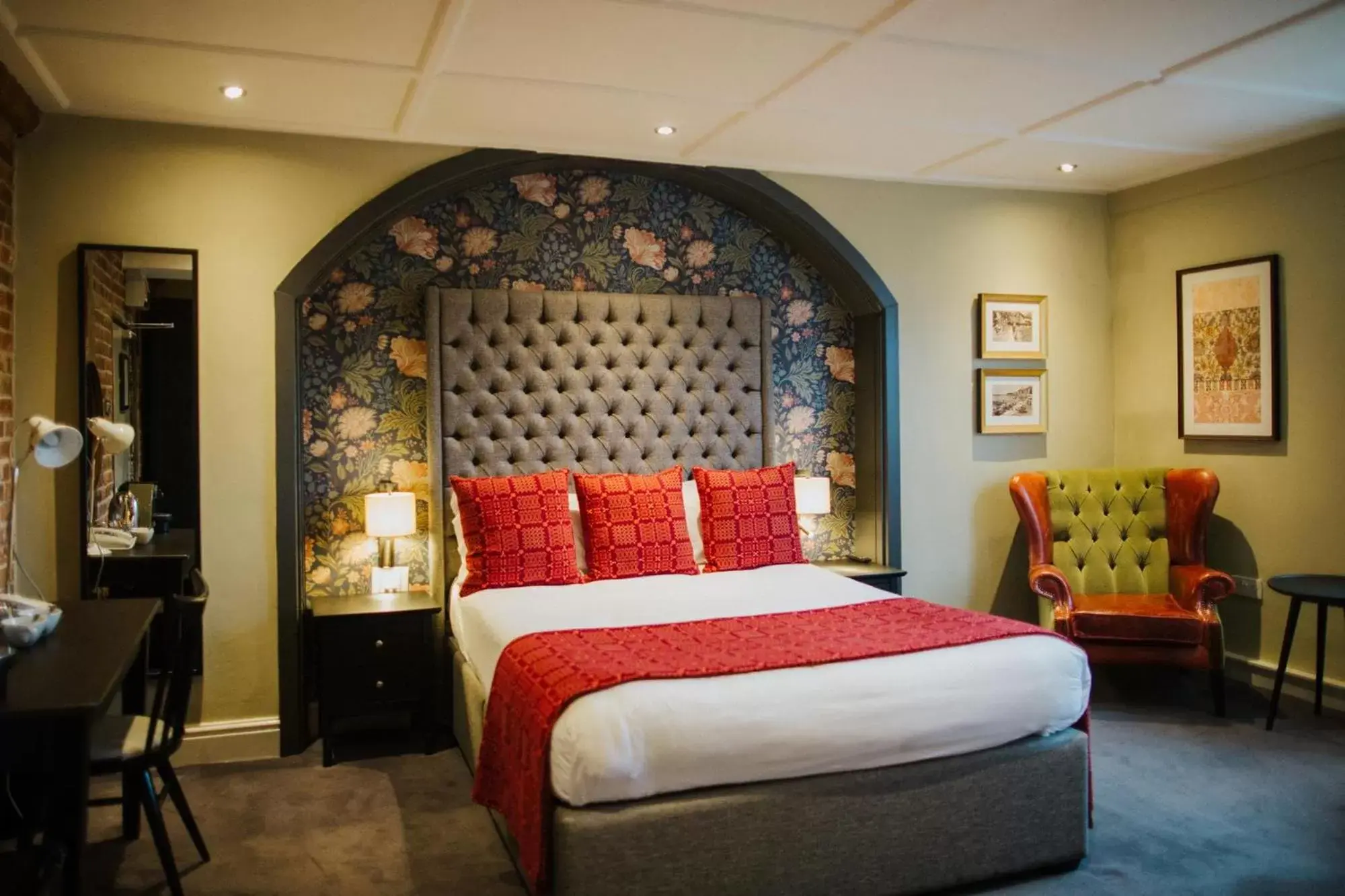 Bed in The Globe Bed in The Globe