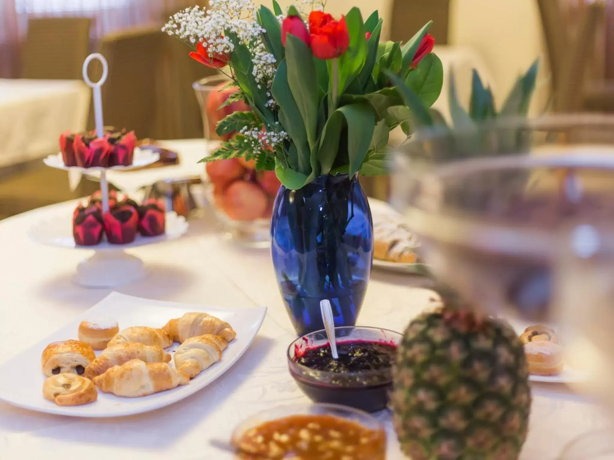 Breakfast, Food in Hotel Regina