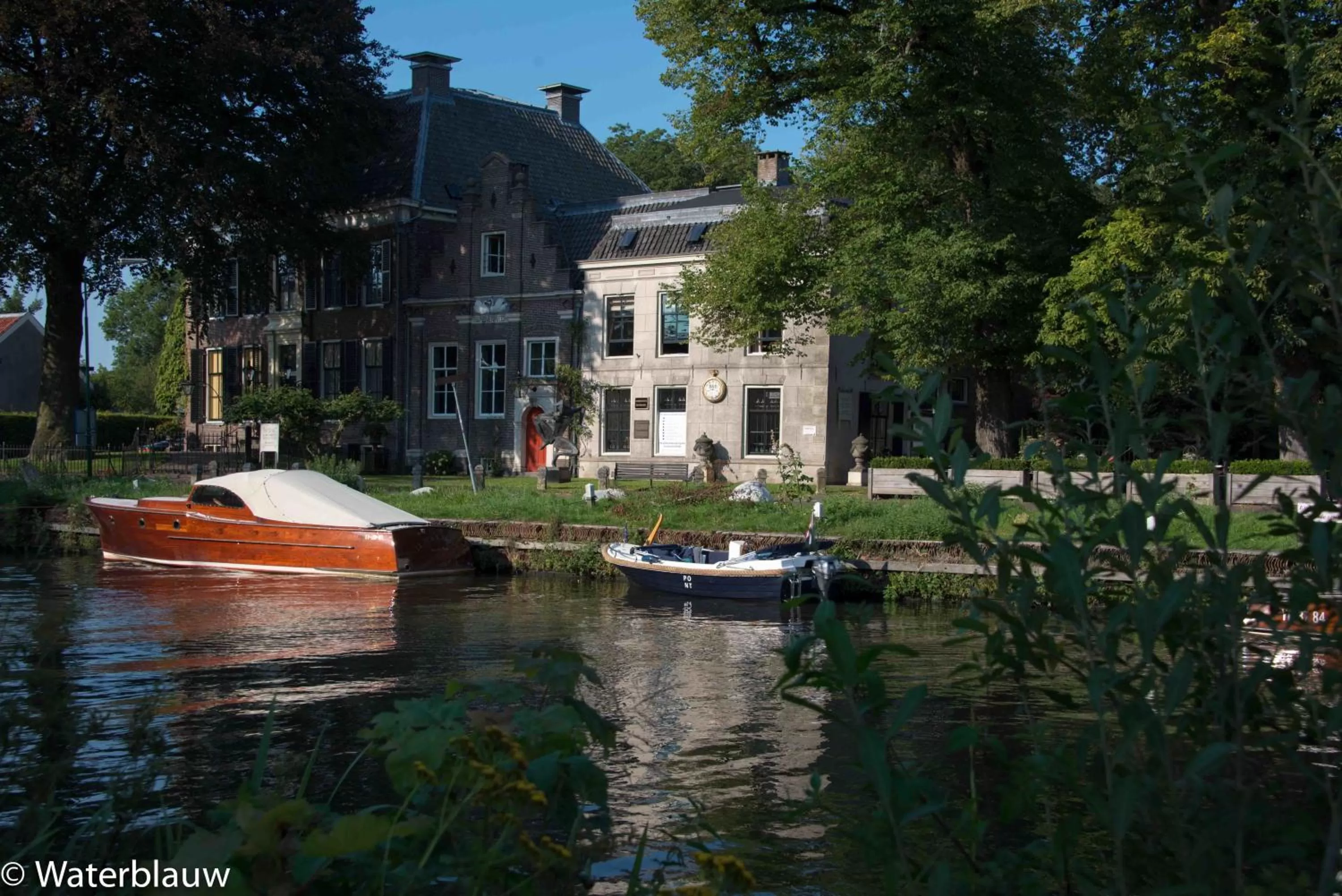 Property building in Logement Swaenenvecht