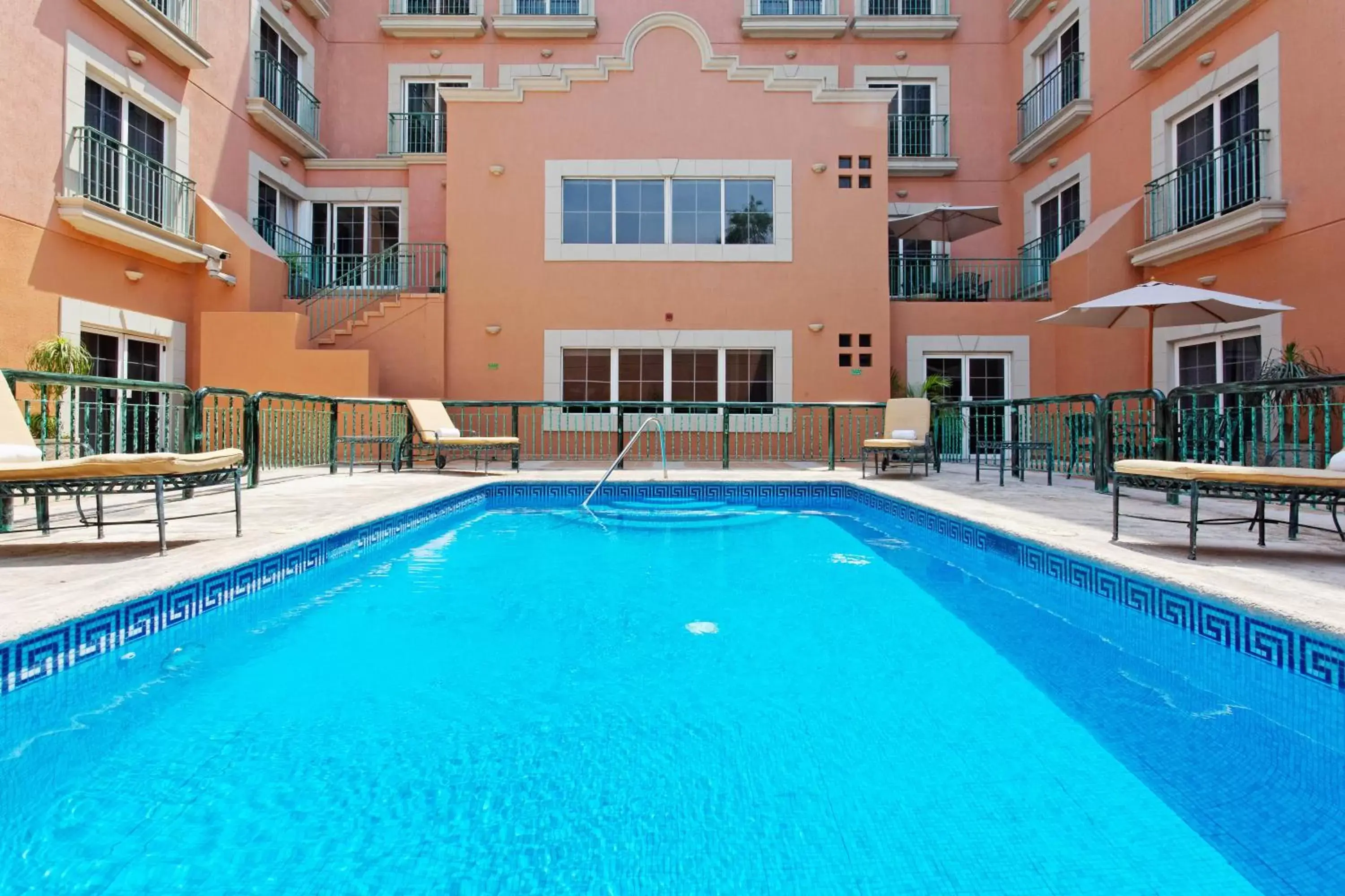 Swimming Pool in Holiday Inn Express Monterrey Galerias-San Jeronimo, an IHG Hotel