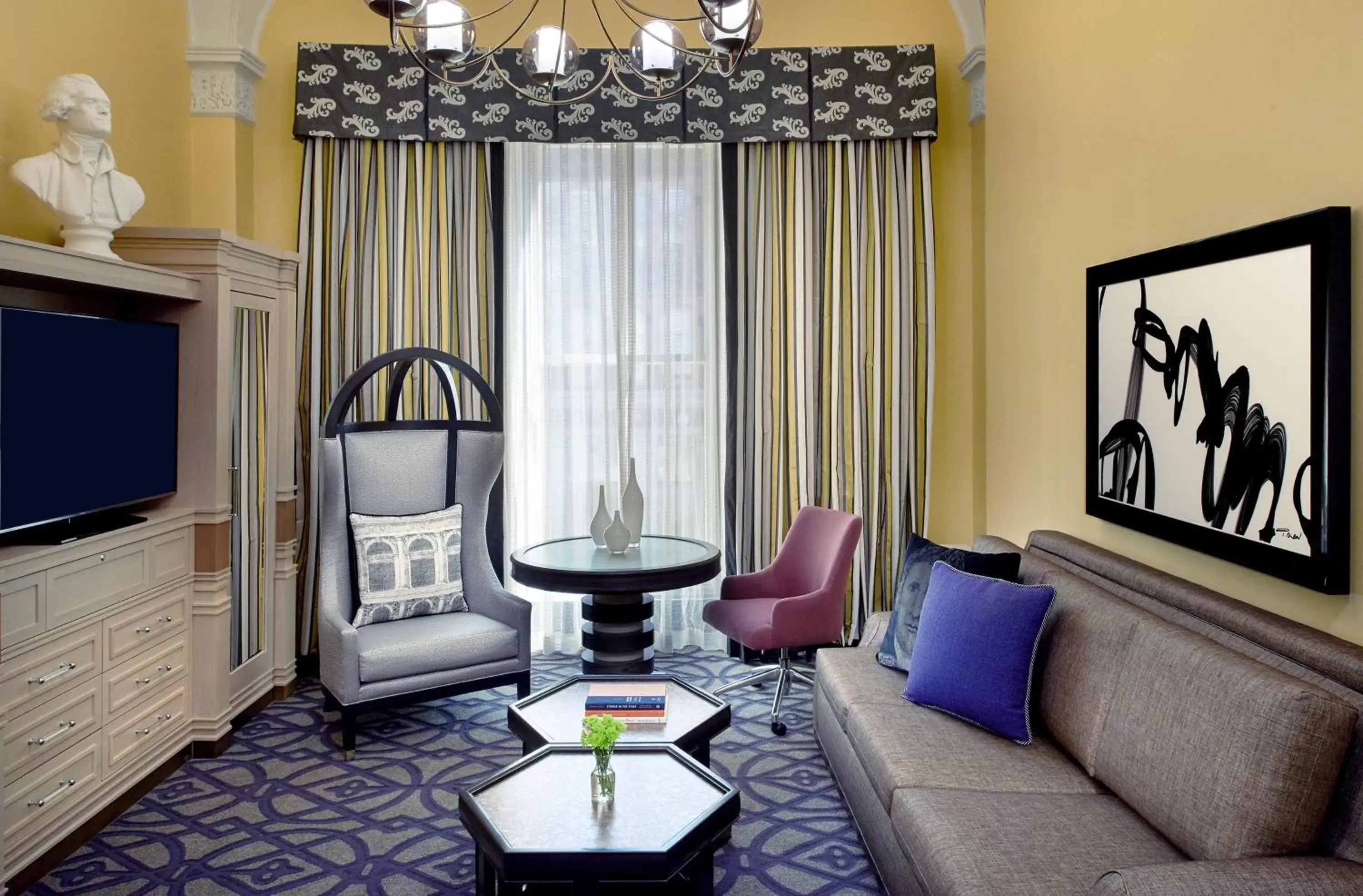 Photo of the whole room, Seating Area in Kimpton Hotel Monaco Washington DC, an IHG Hotel