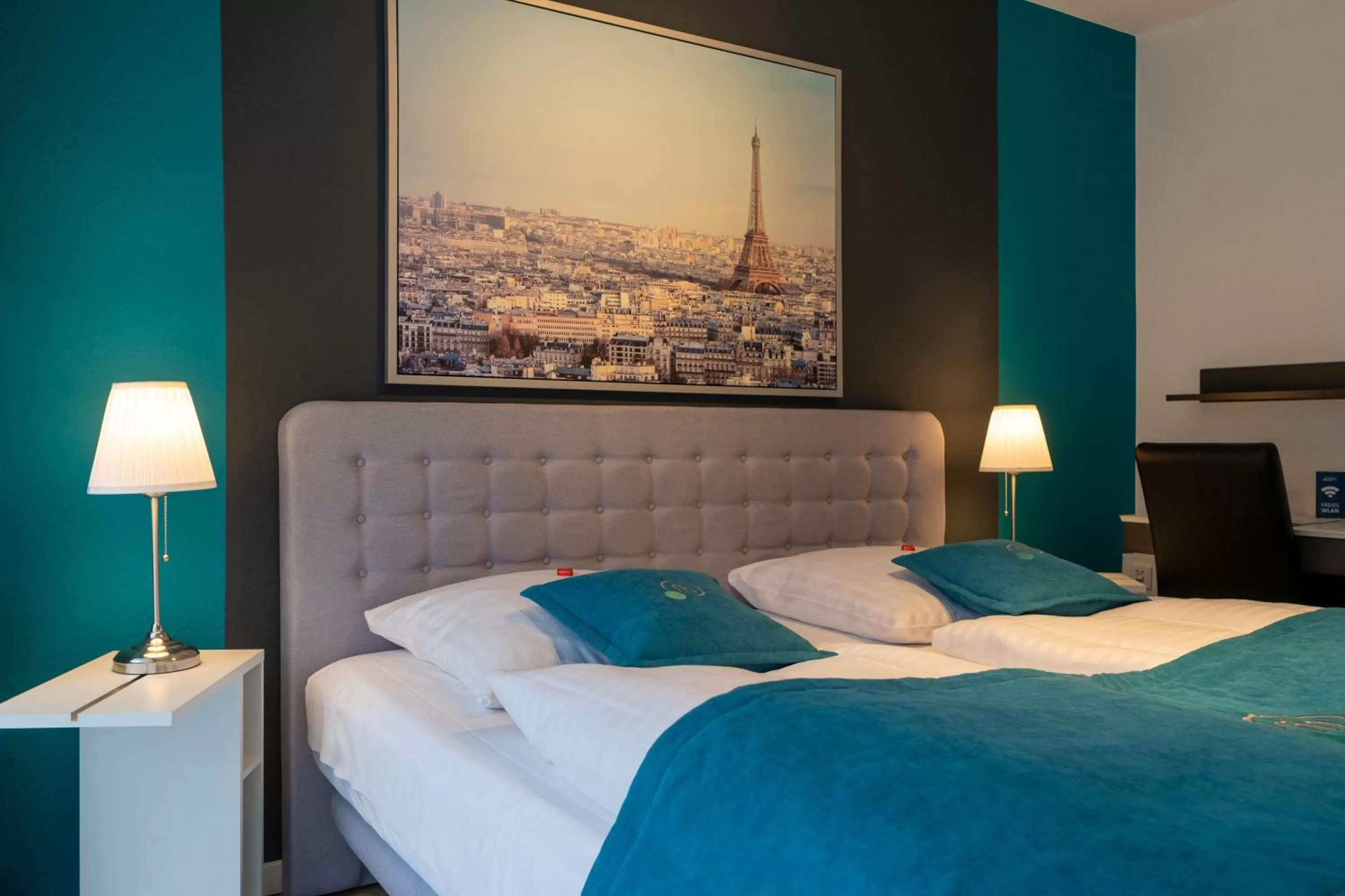 Photo of the whole room, Bed in Friends Hotel Bad Salzuflen