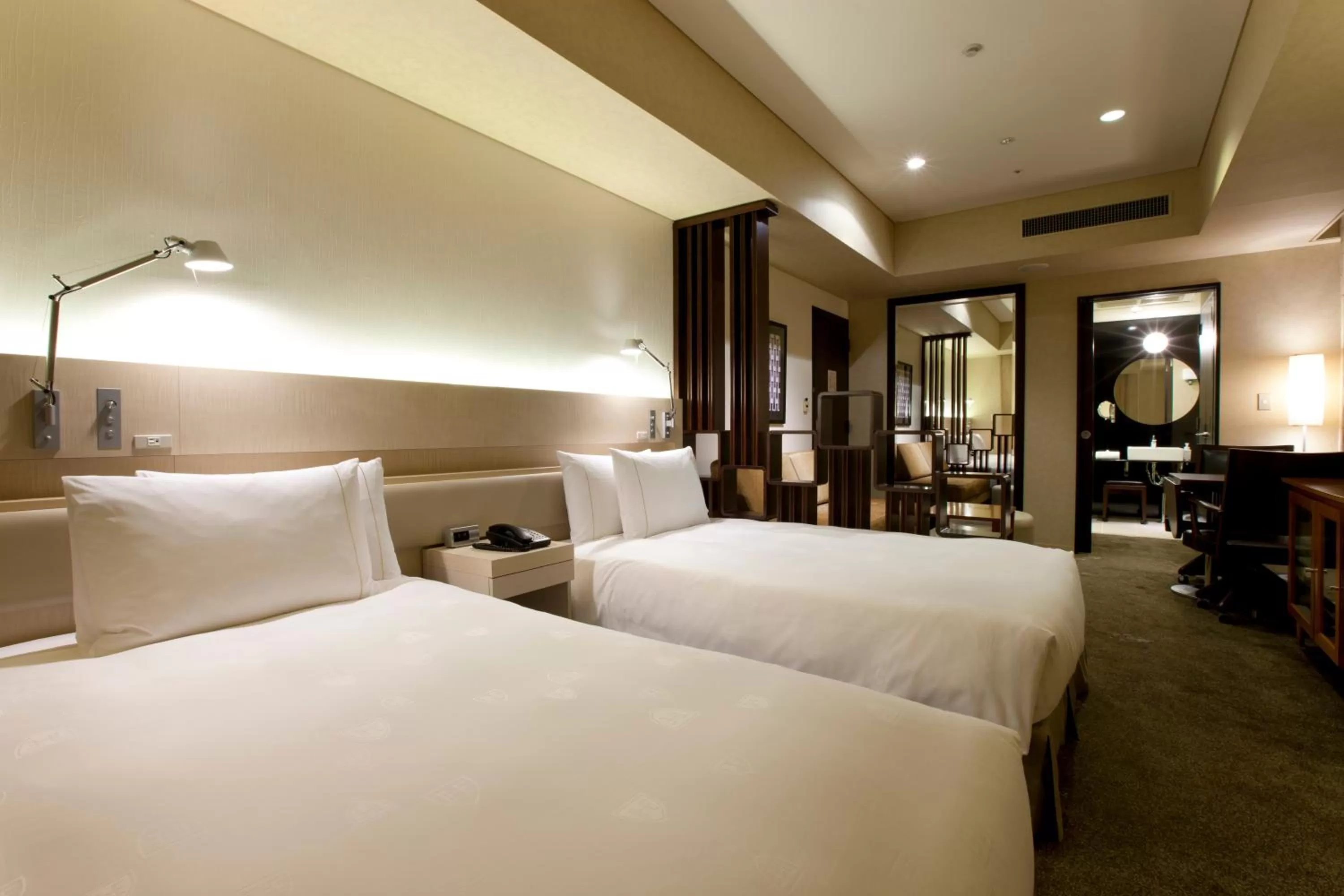 Photo of the whole room, Bed in The Royal Park Hotel Iconic Tokyo Shiodome