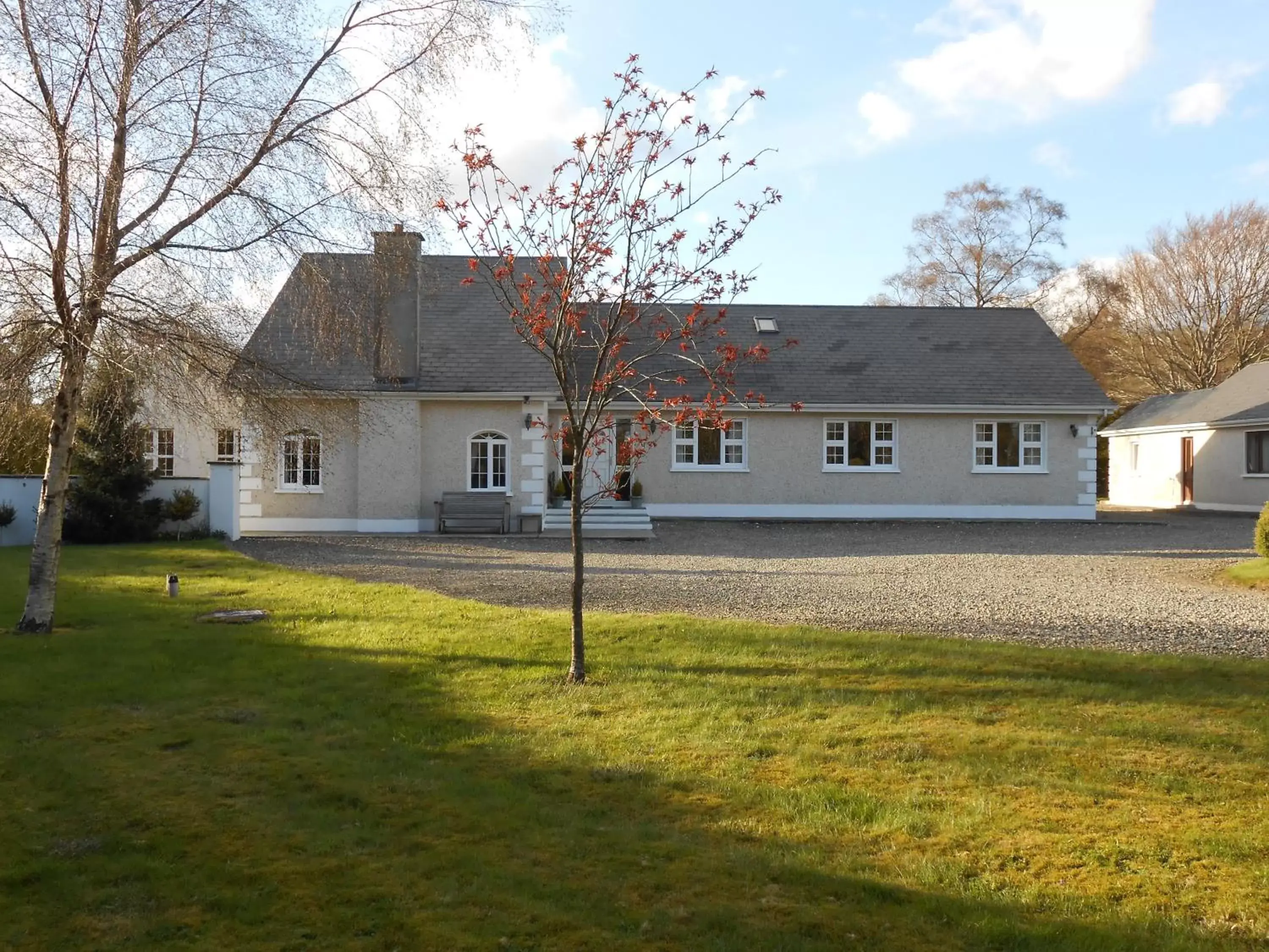 Day, Property Building in Birchdale House B&B